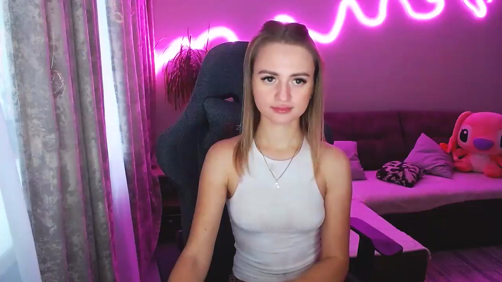 Gallery image thumbnail from BlackLovee's myfreecams stream on, 11/13/2025, 12:53 image 1 of 20