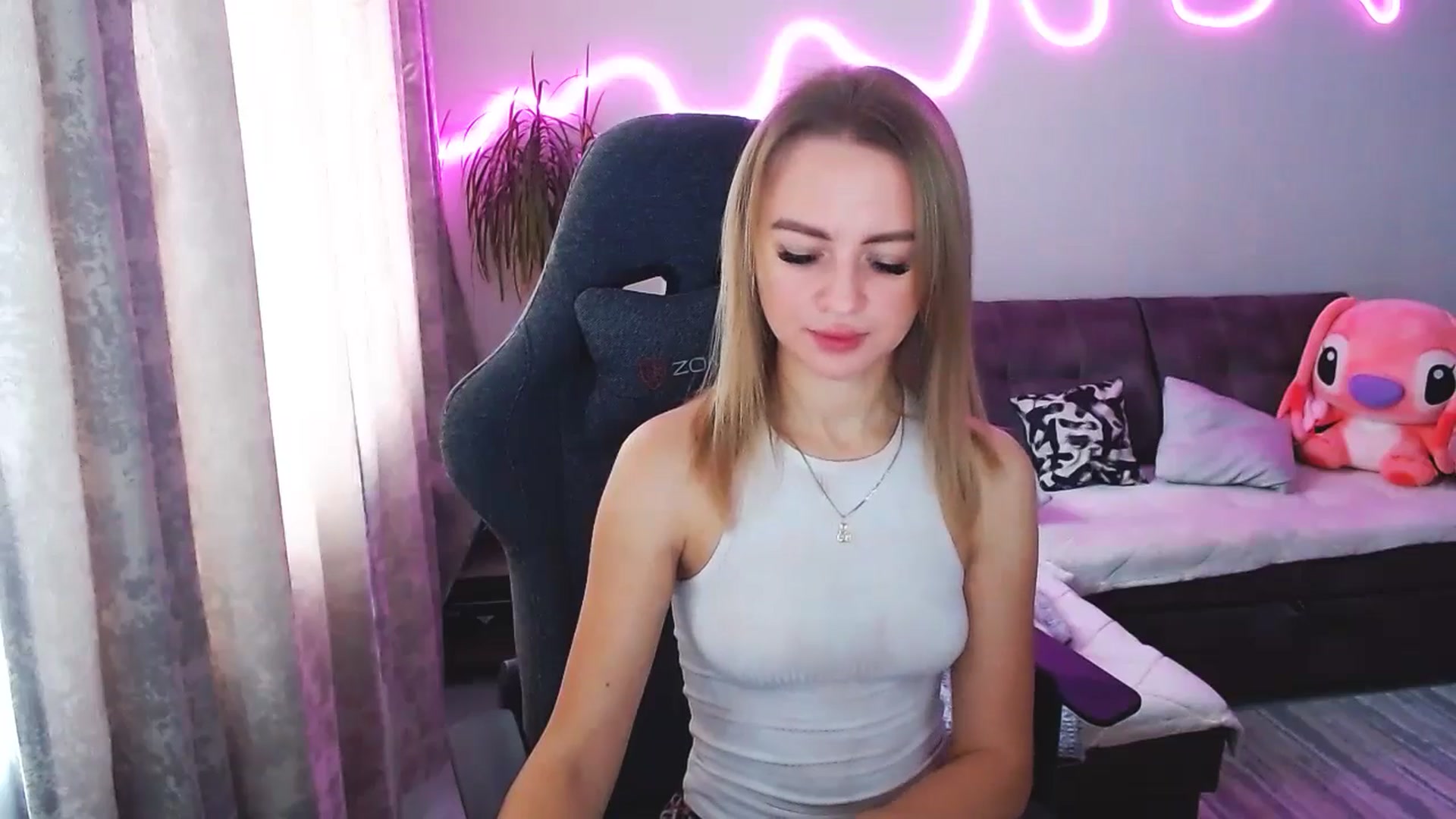 Gallery image thumbnail from BlackLovee's myfreecams stream on, 11/16/2025, 08:54 image 3 of 20