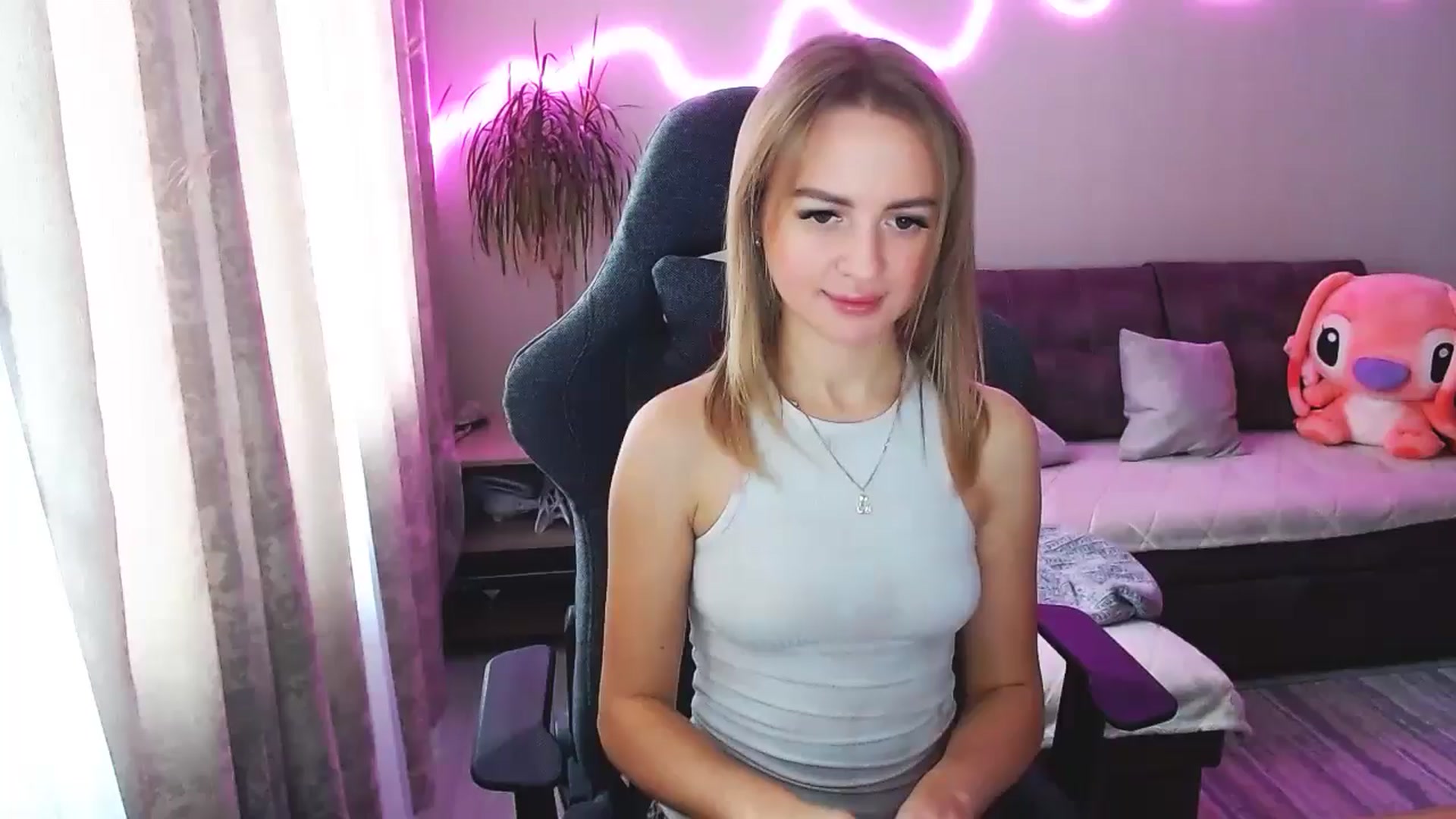 Gallery image thumbnail from BlackLovee's myfreecams stream on, 11/23/2025, 10:22 image 13 of 20