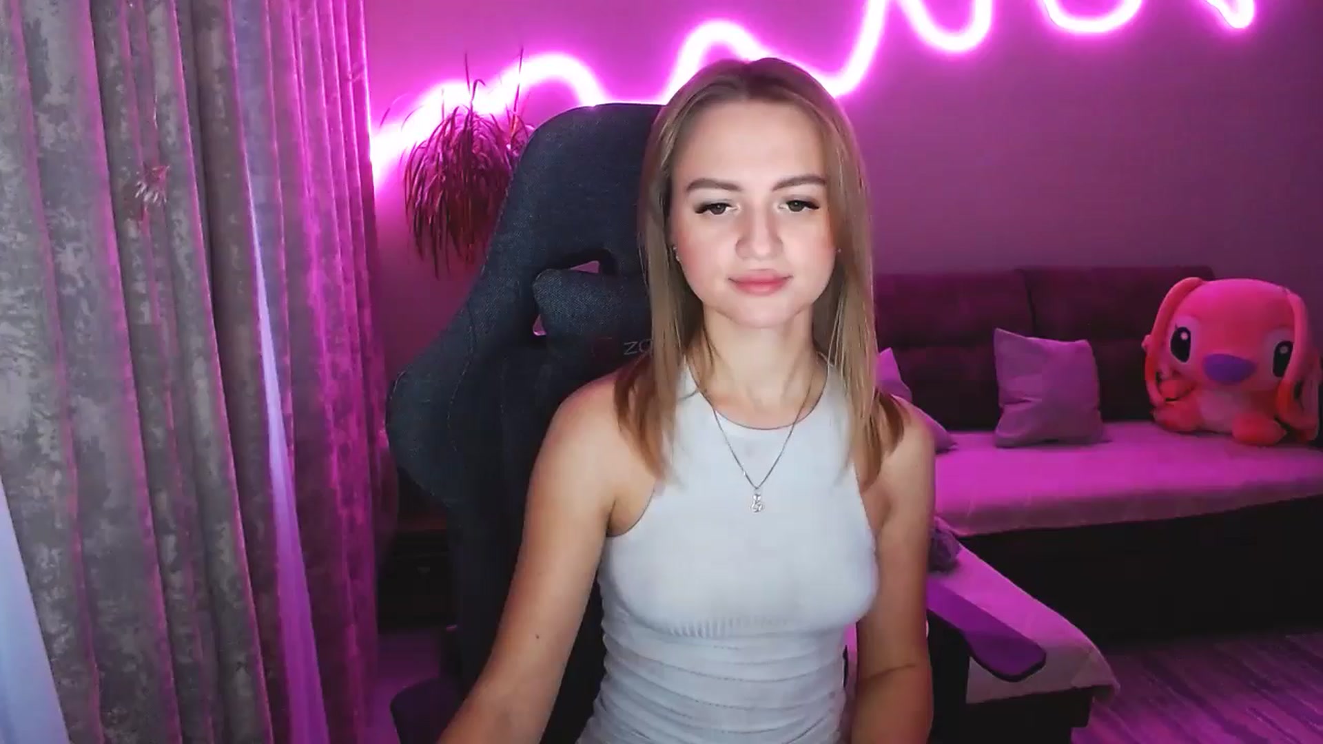 Gallery image thumbnail from BlackLovee's myfreecams stream on, 11/23/2025, 13:17 image 16 of 20