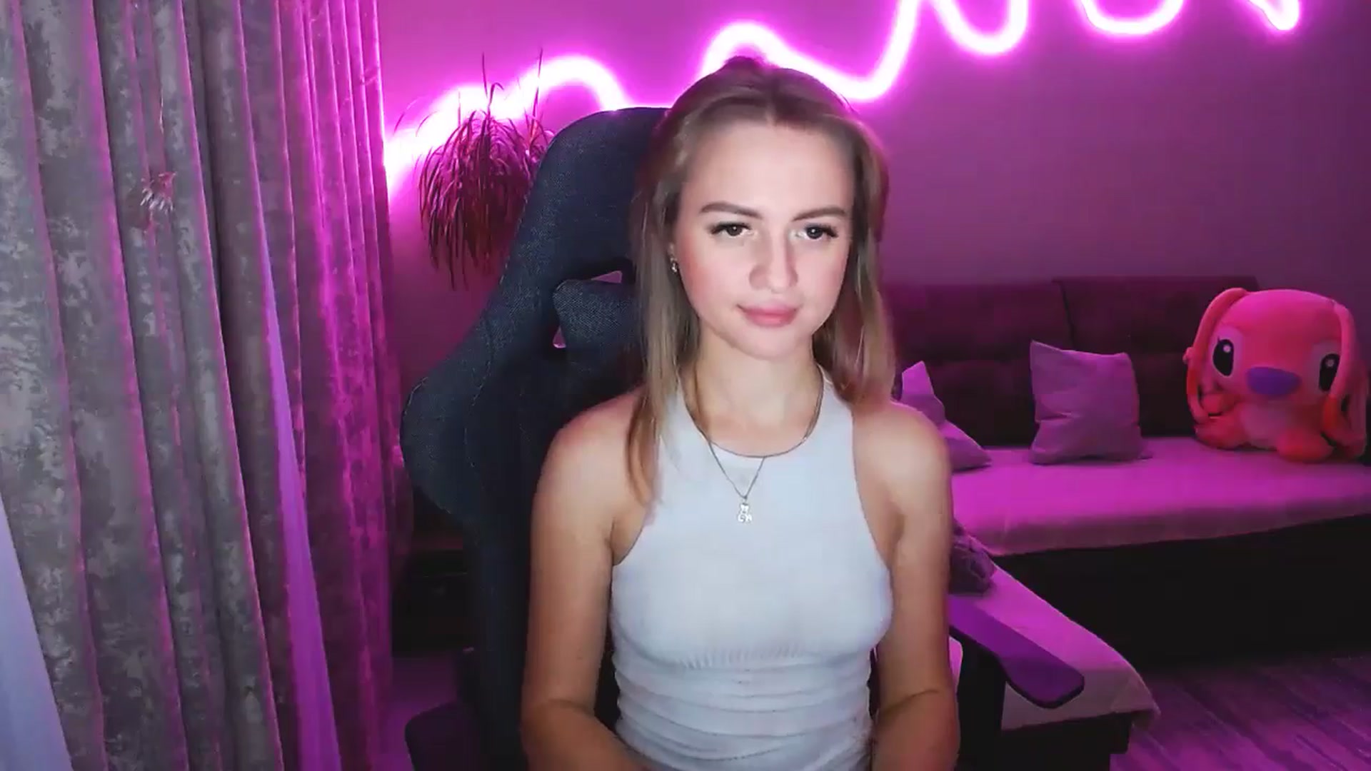Gallery image thumbnail from BlackLovee's myfreecams stream on, 11/23/2025, 13:17 image 20 of 20