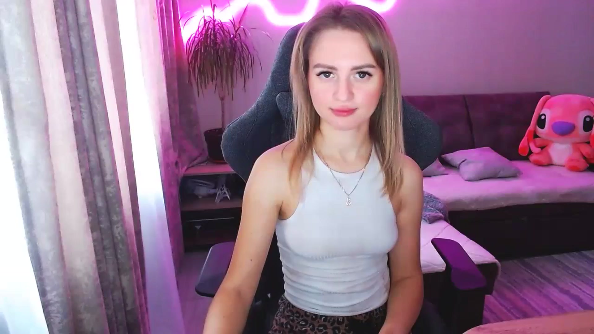 Gallery image thumbnail from BlackLovee's myfreecams stream on, 11/27/2025, 10:22 image 17 of 20
