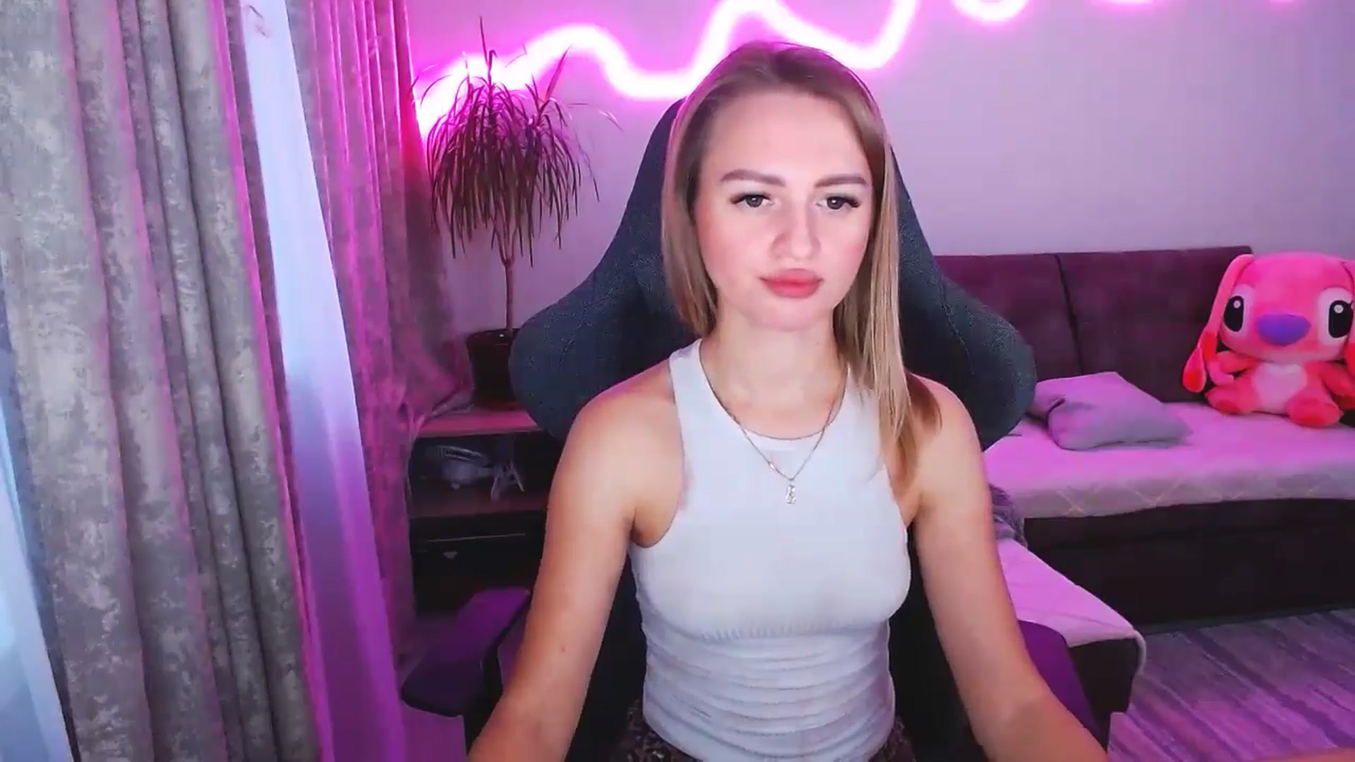 Gallery image thumbnail from BlackLovee's myfreecams stream on, 11/27/2025, 13:21 image 12 of 20