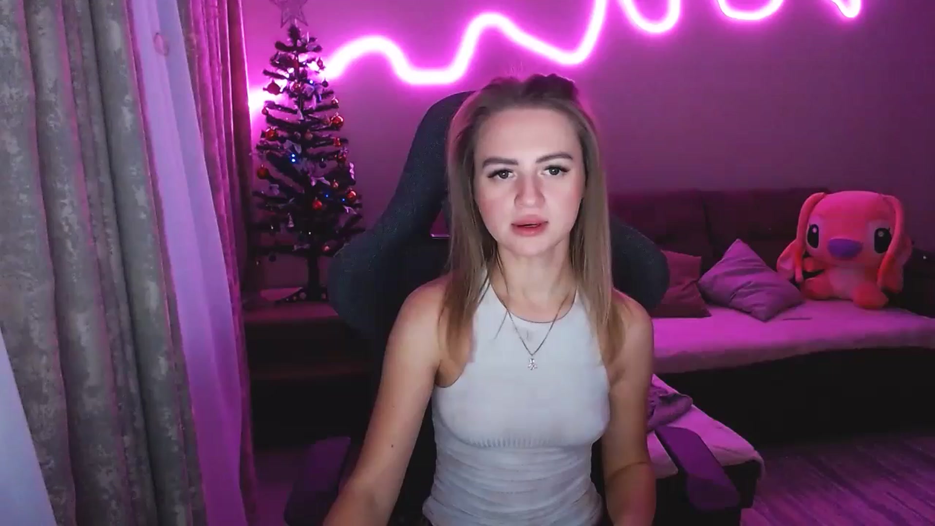 Gallery image thumbnail from BlackLovee's myfreecams stream on, 12/23/2025, 13:08 image 19 of 20