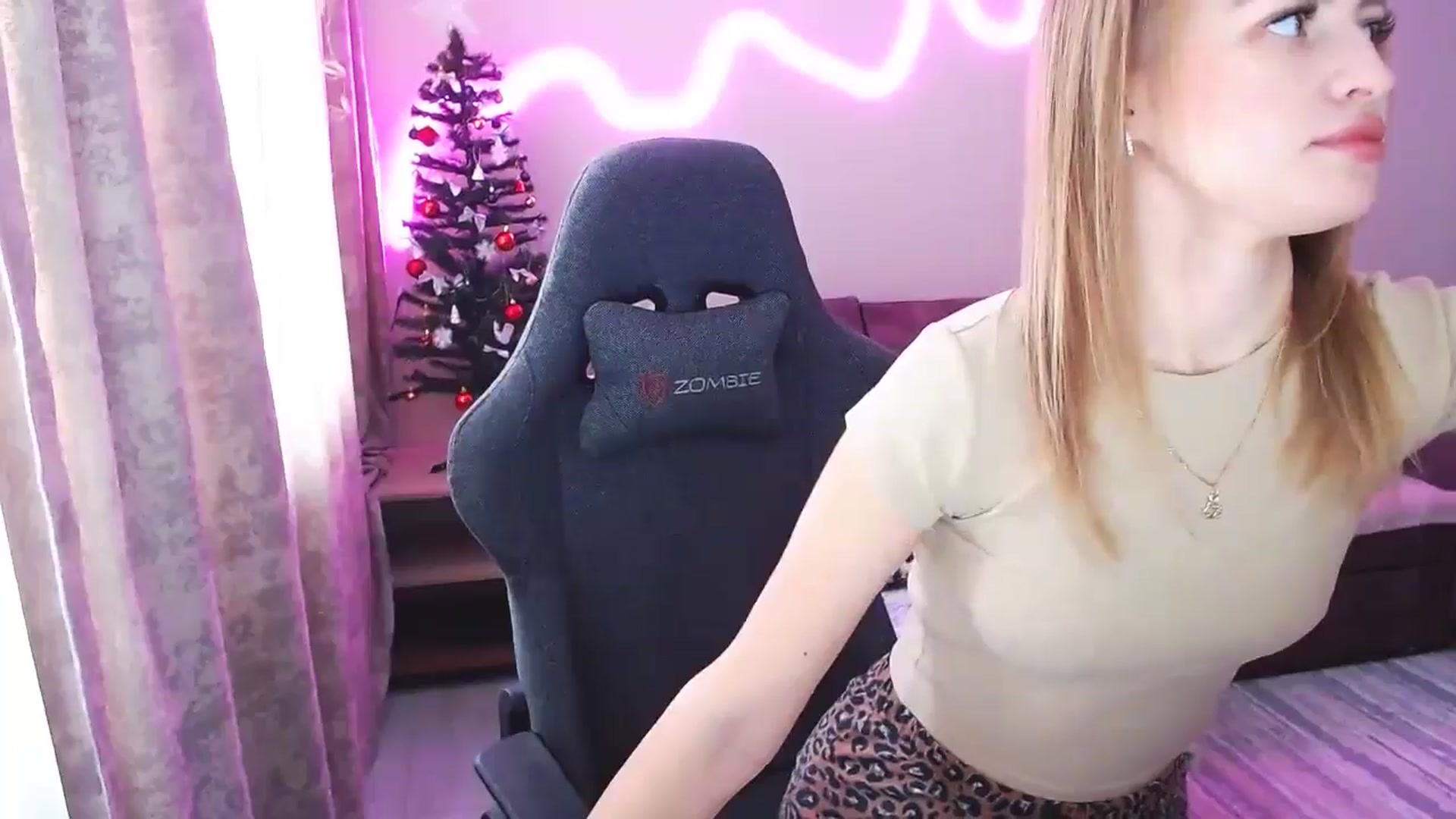 Gallery image thumbnail from BlackLovee's myfreecams stream on, 01/14/2026, 08:31 image 20 of 20