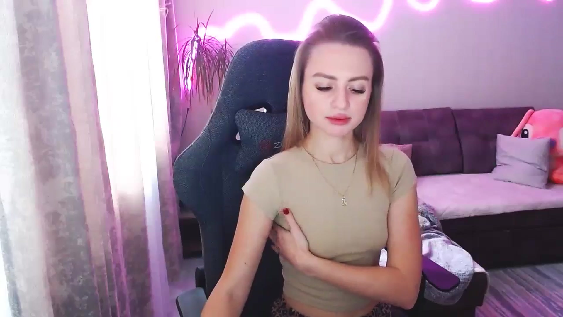 Gallery image thumbnail from BlackLovee's myfreecams stream on, 01/27/2026, 13:09 image 5 of 20