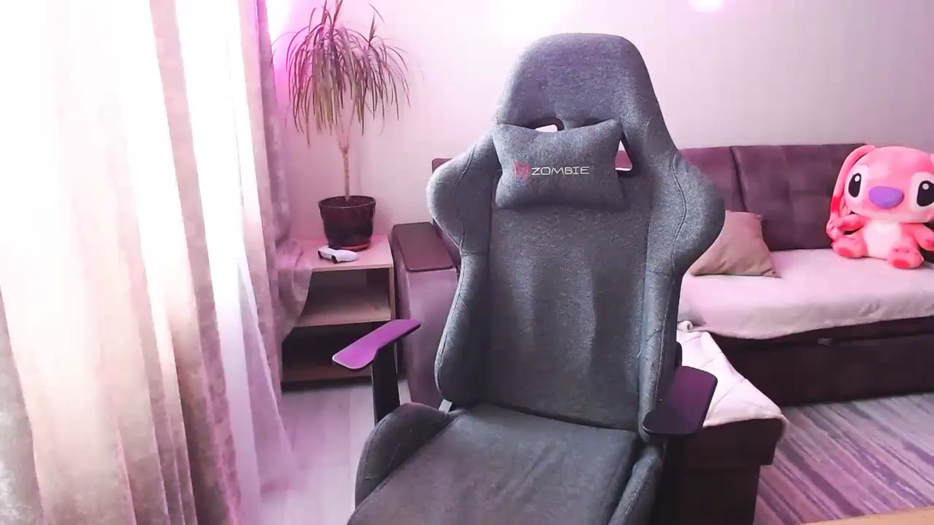 Gallery image thumbnail from BlackLovee's myfreecams stream on, 02/09/2026, 08:09 image 15 of 20