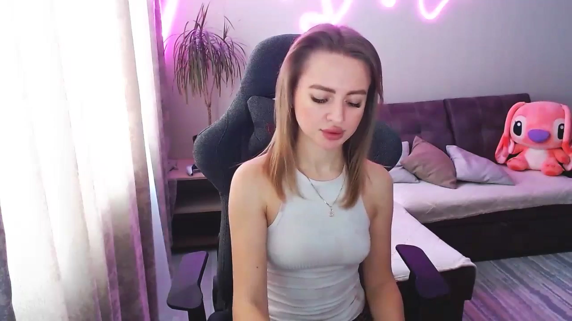Gallery image thumbnail from BlackLovee's myfreecams stream on, 02/15/2026, 11:11 image 15 of 20