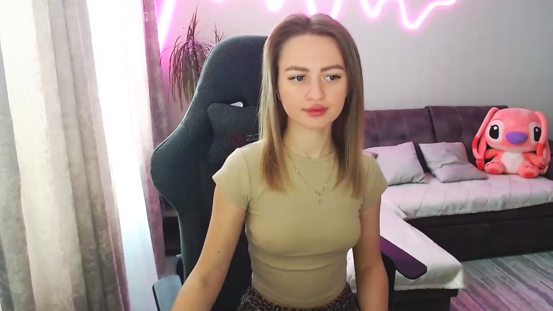 Gallery image thumbnail from BlackLovee's myfreecams stream on, 02/27/2026, 07:43 image 5 of 20