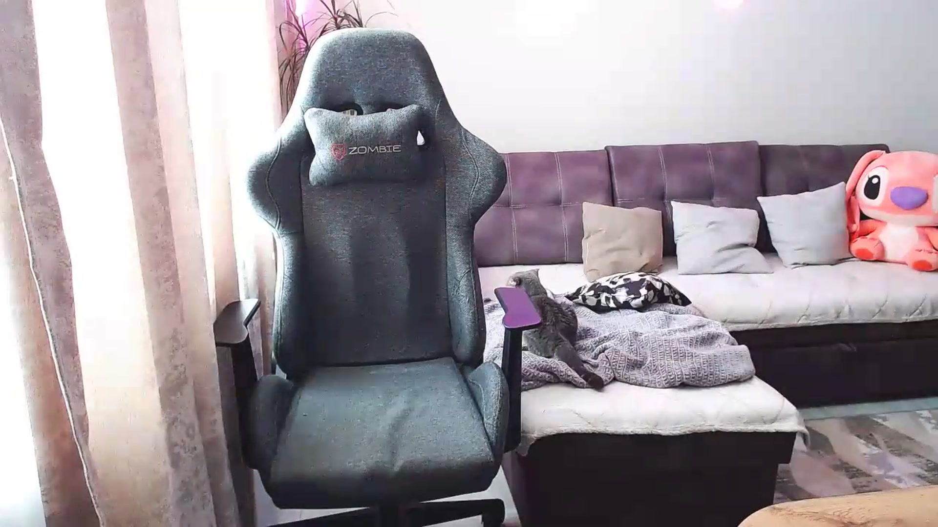 Gallery image thumbnail from BlackLovee's myfreecams stream on, 05/21/2026, 11:05 image 10 of 20