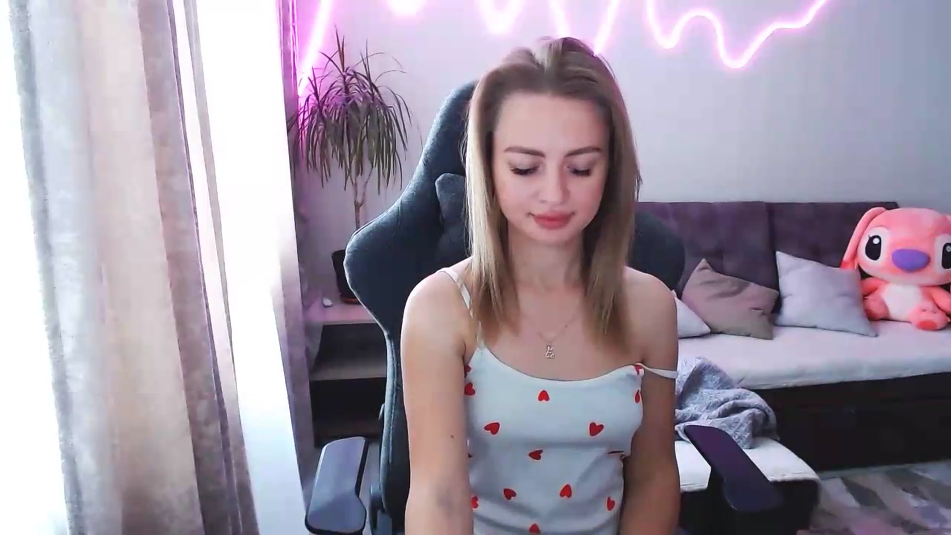 Gallery image thumbnail from BlackLovee's myfreecams stream on, 05/26/2026, 08:47 image 2 of 20
