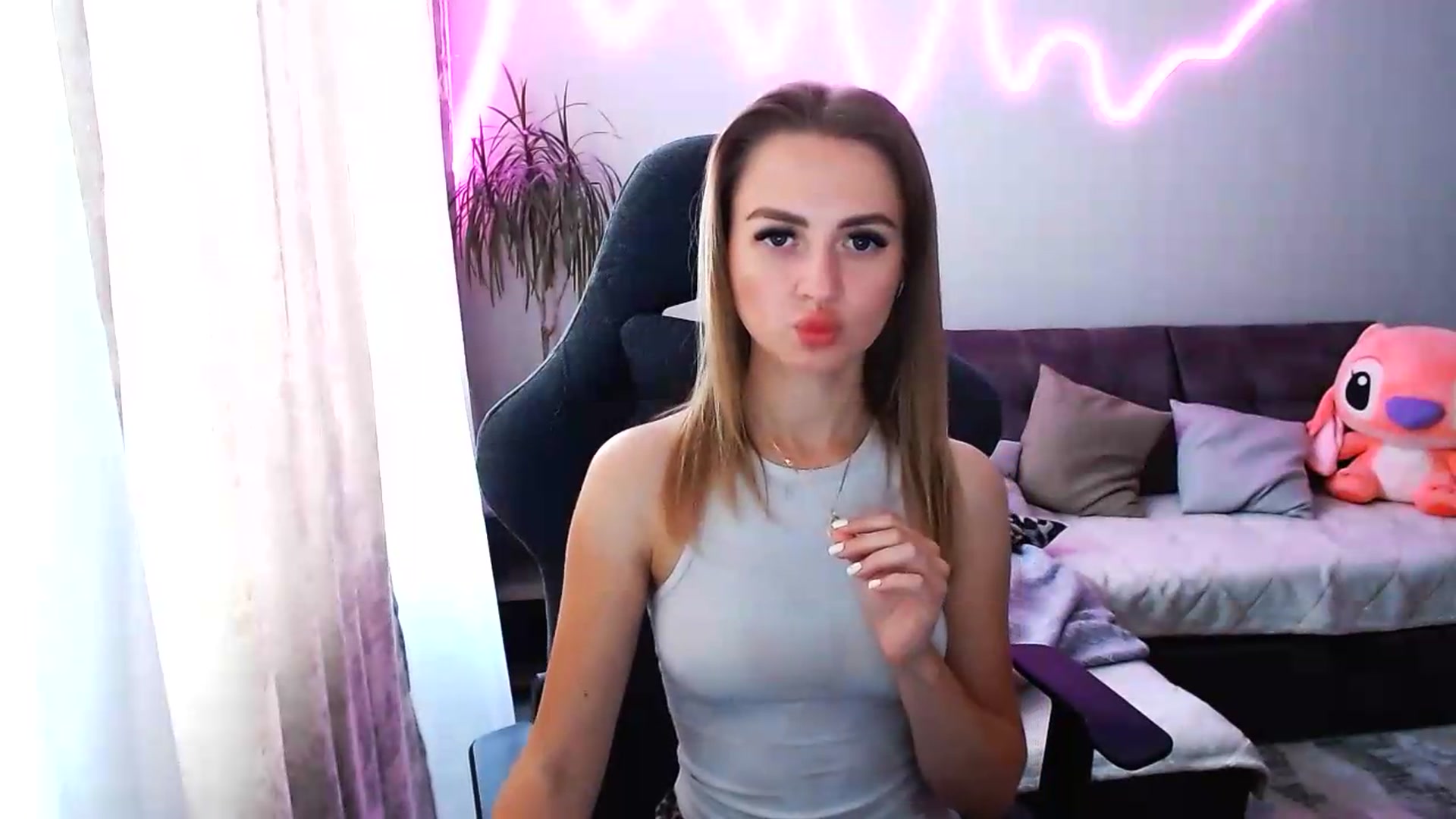Gallery image thumbnail from BlackLovee's myfreecams stream on, 06/02/2026, 09:45 image 12 of 20