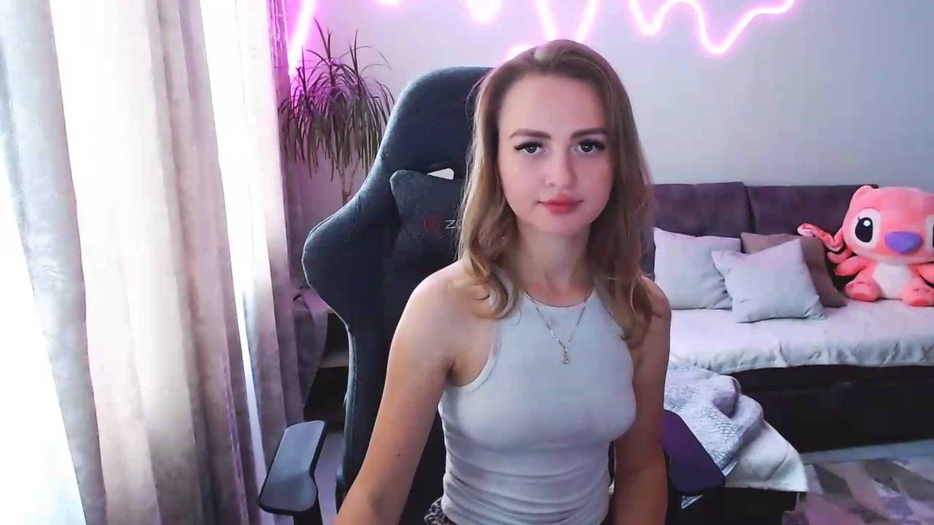 Gallery image thumbnail from BlackLovee's myfreecams stream on, 06/05/2026, 07:36 image 19 of 20
