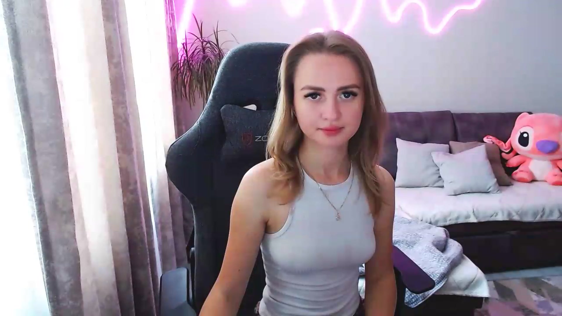 Gallery image thumbnail from BlackLovee's myfreecams stream on, 06/05/2026, 09:02 image 15 of 20