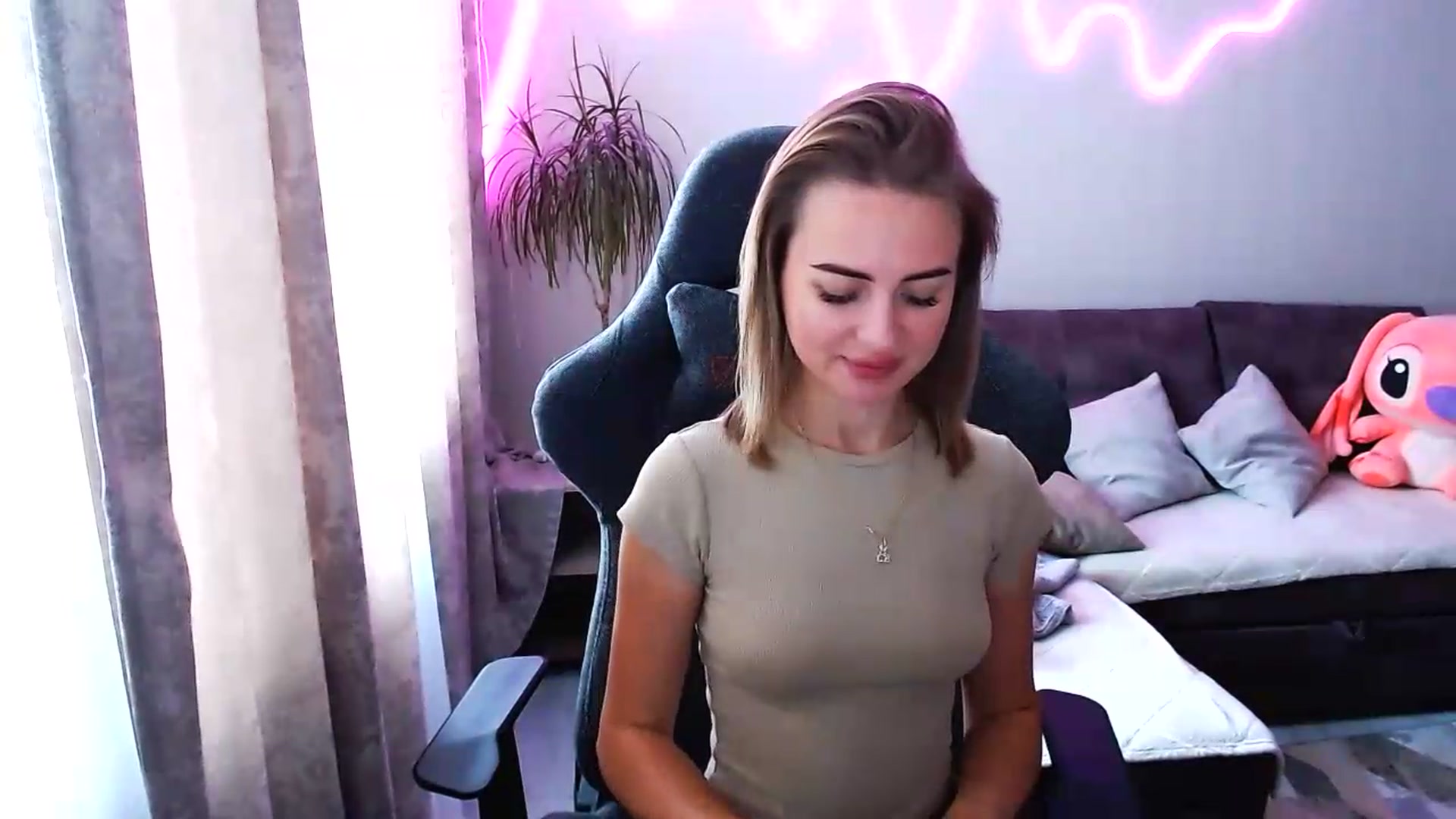 Gallery image thumbnail from BlackLovee's myfreecams stream on, 06/22/2026, 08:54 image 6 of 20