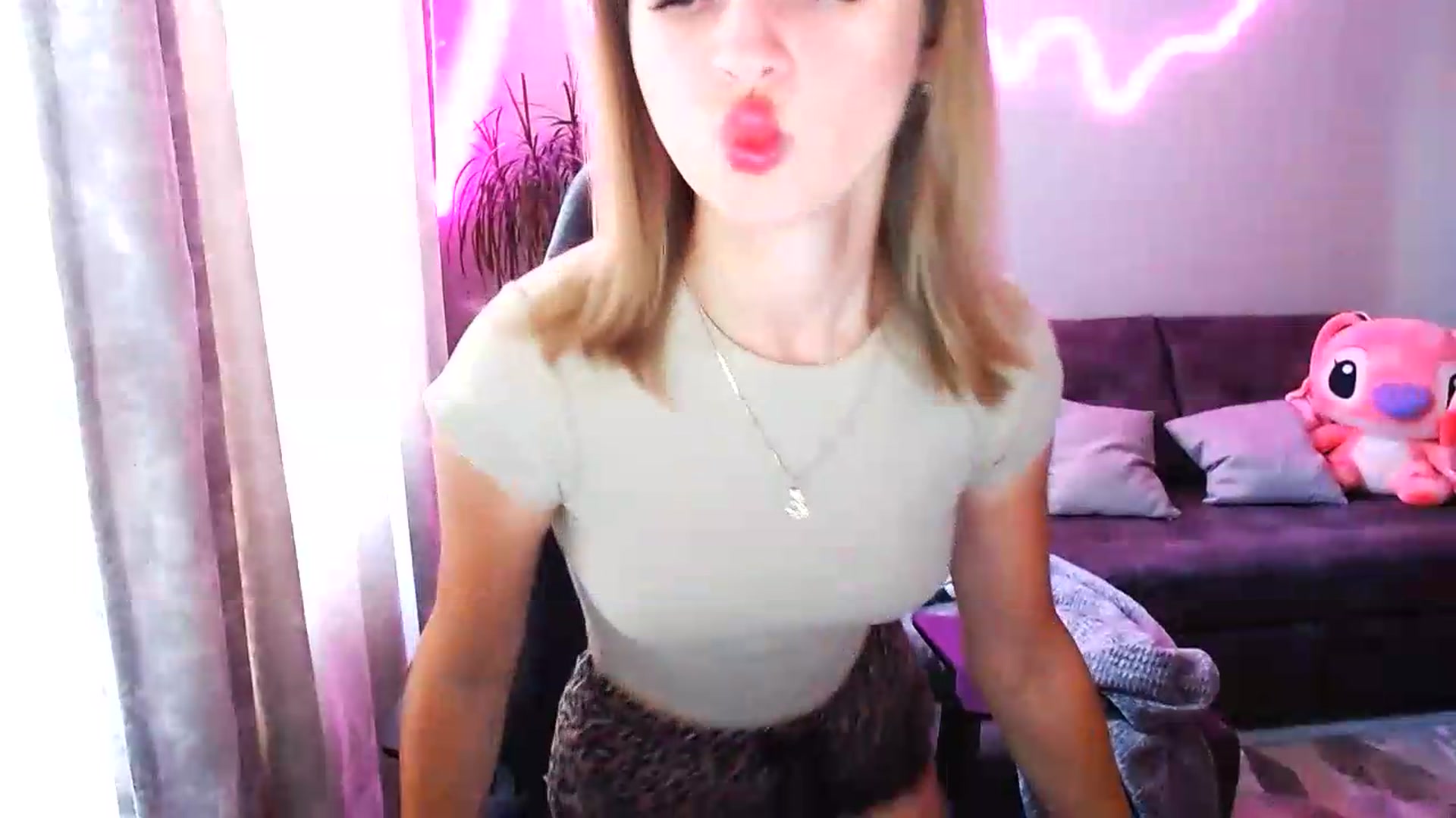 Gallery image thumbnail from BlackLovee's myfreecams stream on, 07/07/2026, 06:33 image 18 of 20