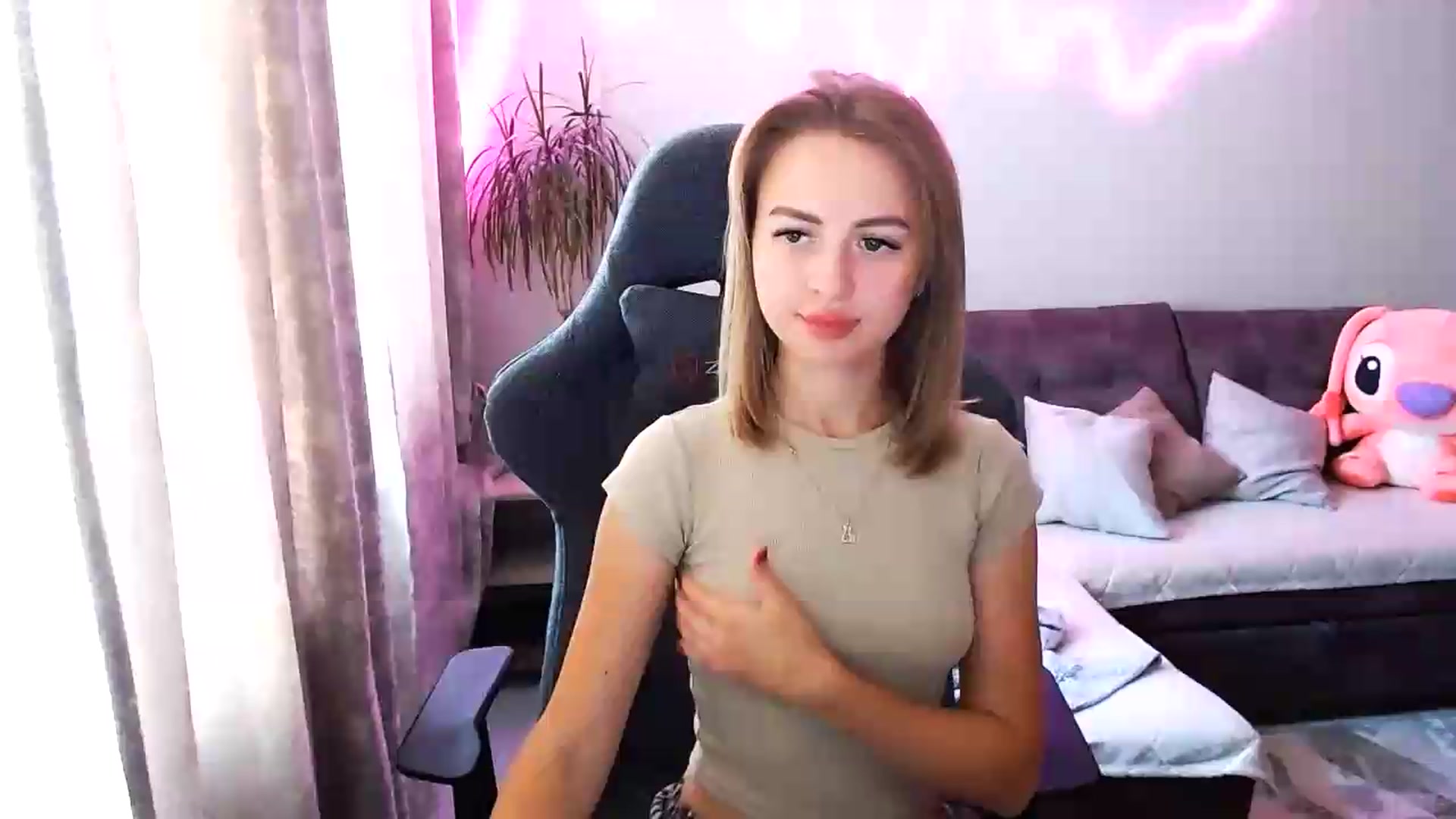 Gallery image thumbnail from BlackLovee's myfreecams stream on, 07/09/2026, 06:26 image 1 of 20