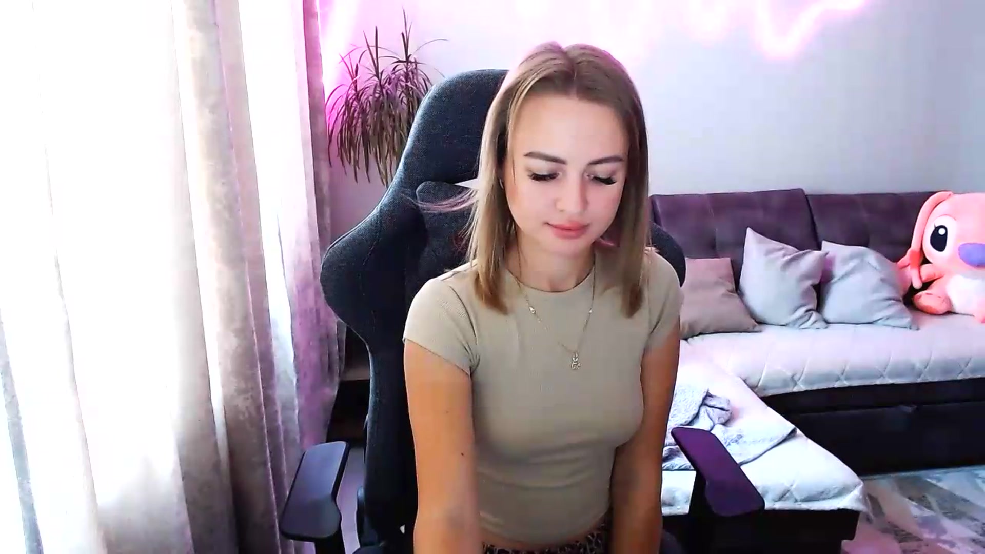 Gallery image thumbnail from BlackLovee's myfreecams stream on, 07/09/2026, 07:23 image 14 of 20