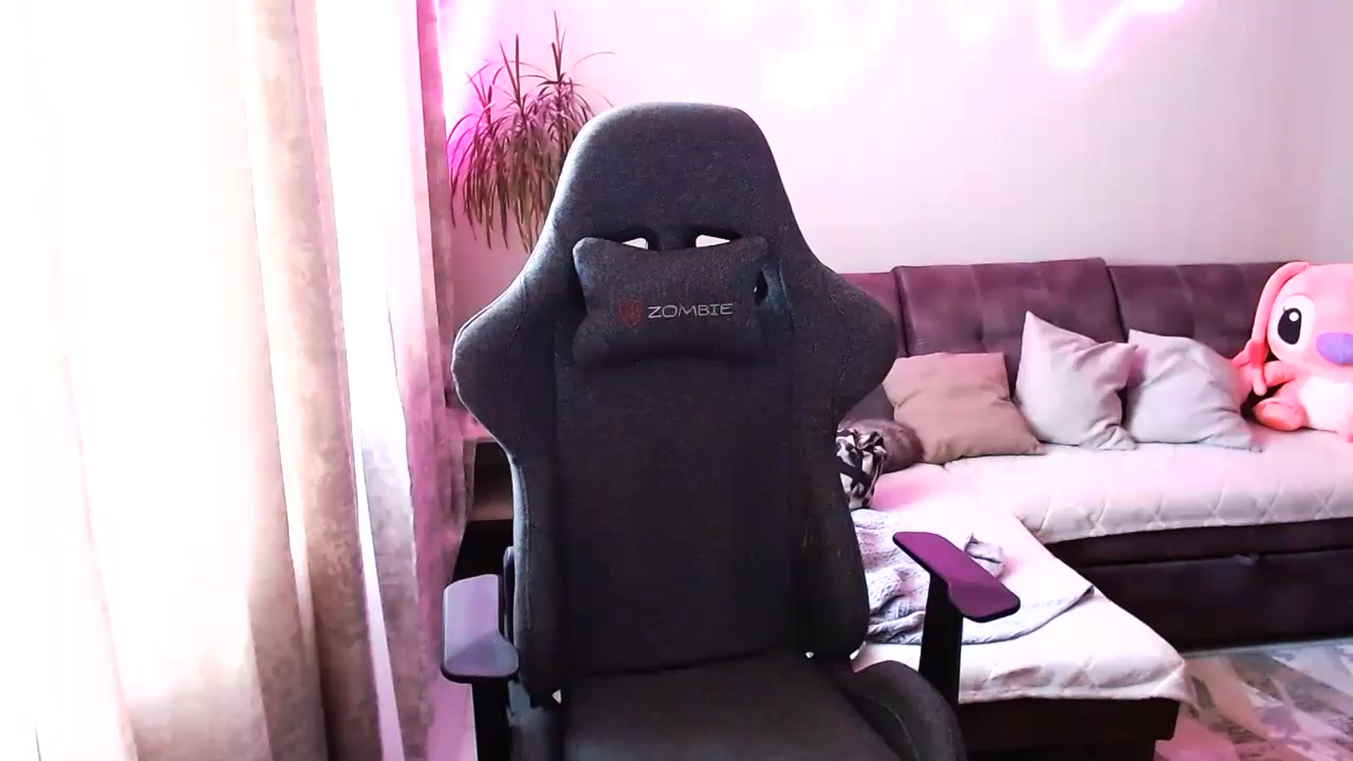 Gallery image thumbnail from BlackLovee's myfreecams stream on, 07/09/2026, 07:56 image 1 of 20