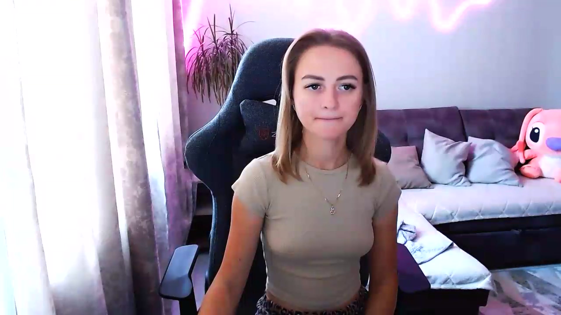 Gallery image thumbnail from BlackLovee's myfreecams stream on, 07/09/2026, 08:50 image 3 of 20