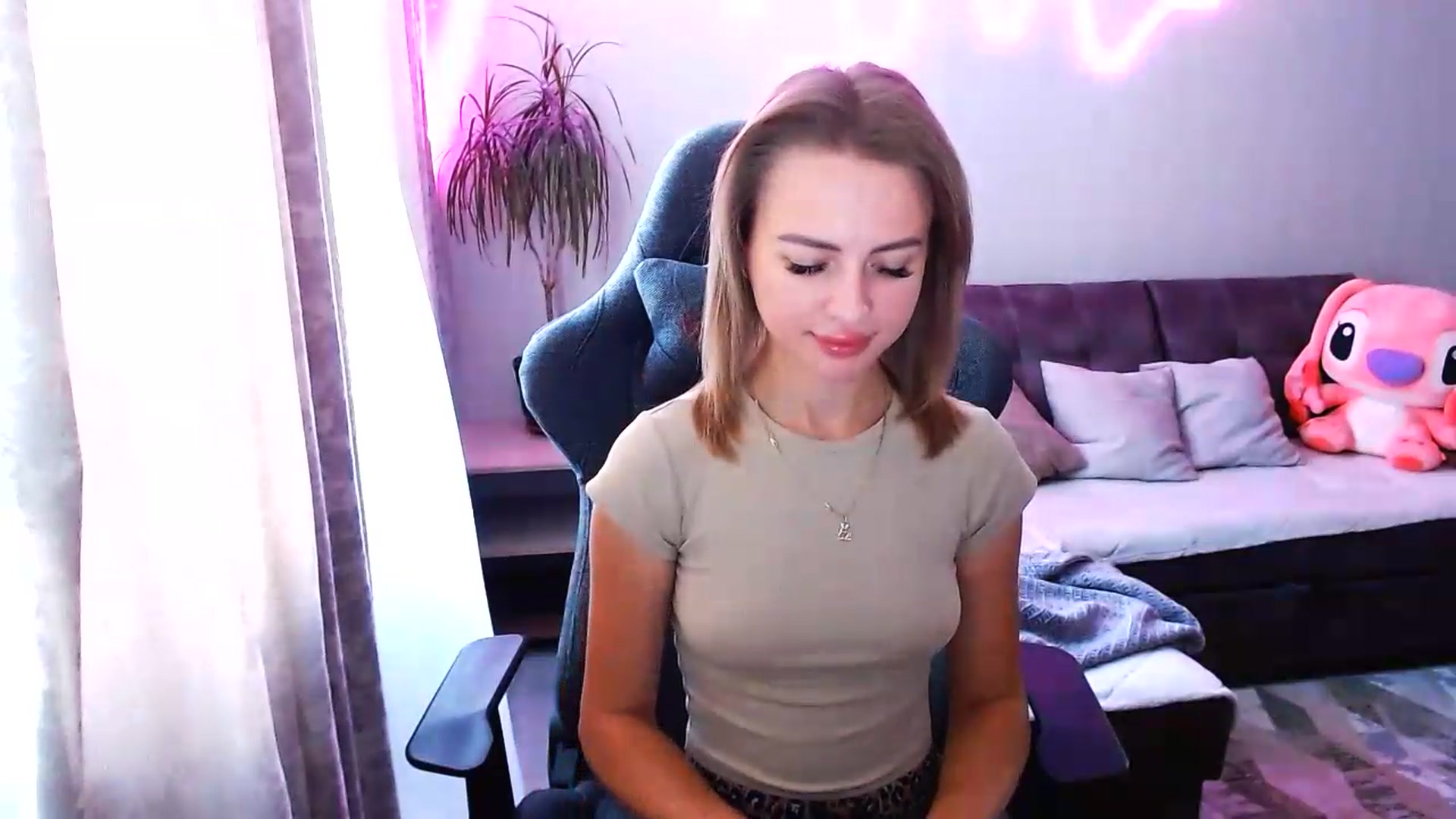 Gallery image thumbnail from BlackLovee's myfreecams stream on, 07/13/2026, 06:38 image 3 of 20