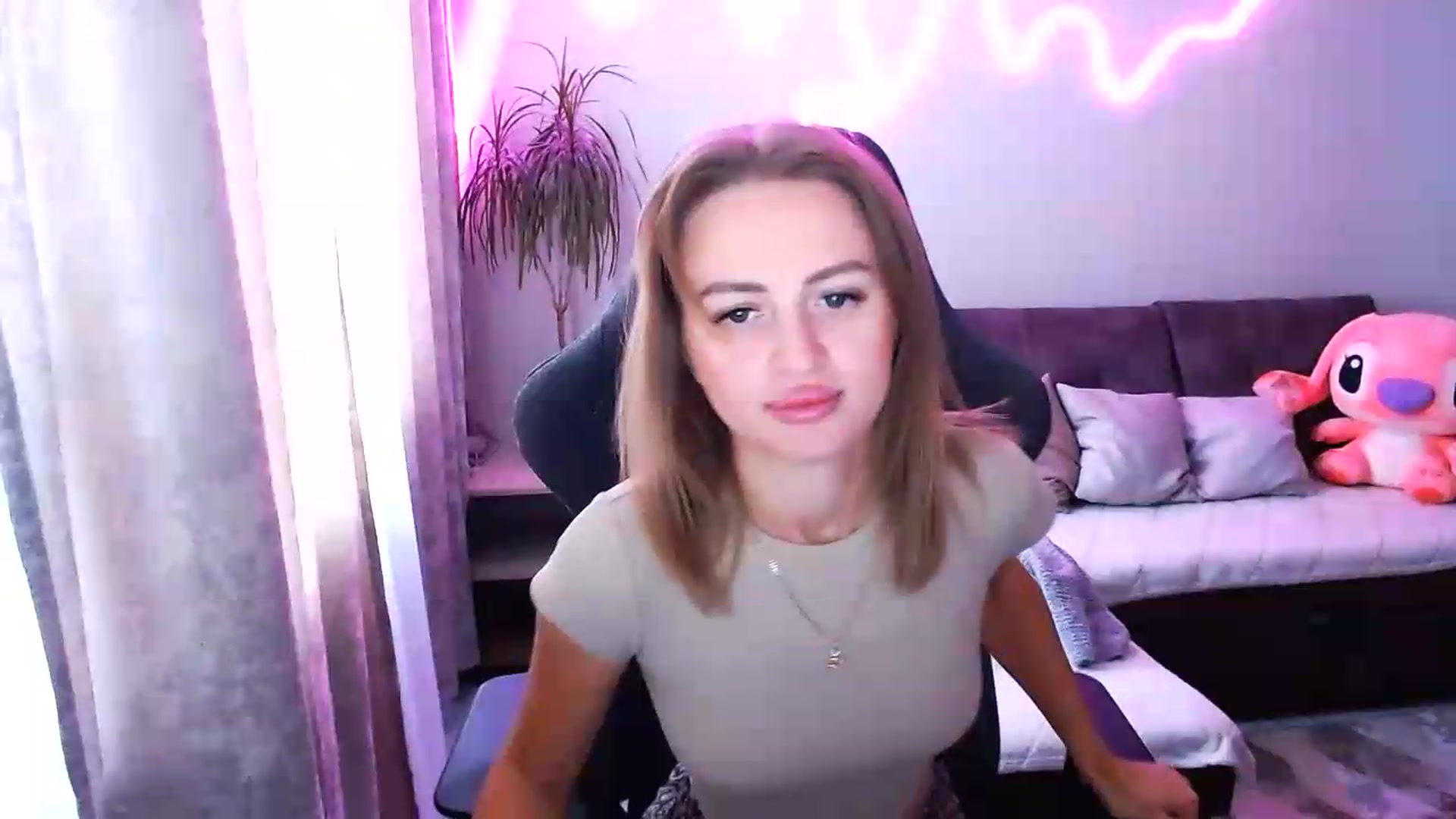Gallery image thumbnail from BlackLovee's myfreecams stream on, 07/17/2026, 08:50 image 5 of 20
