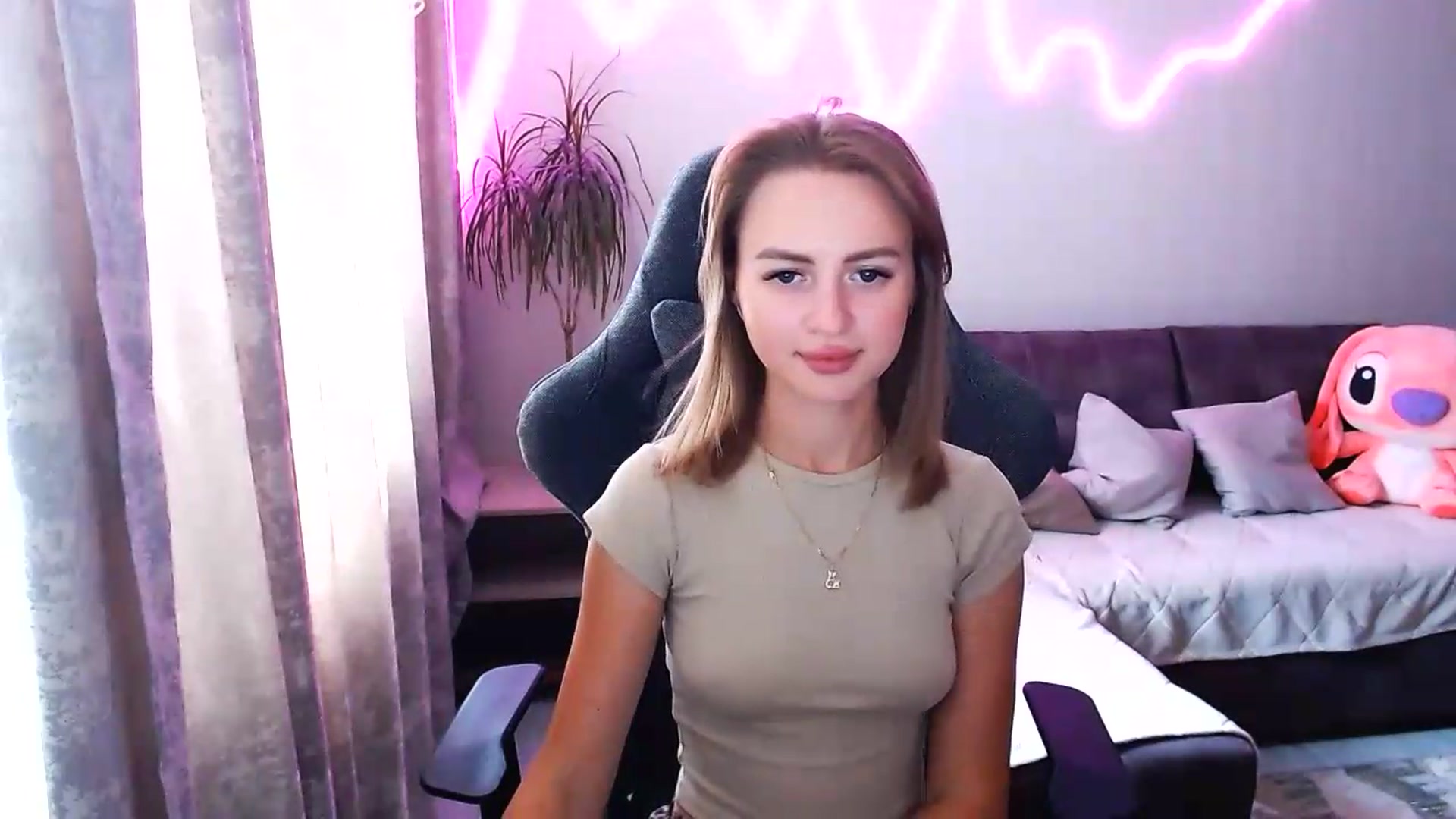 Gallery image thumbnail from BlackLovee's myfreecams stream on, 07/22/2026, 11:45 image 14 of 20