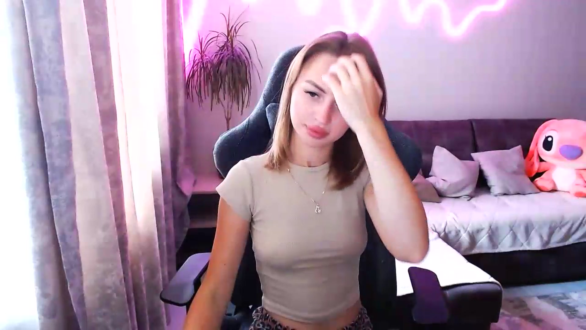 Gallery image thumbnail from BlackLovee's myfreecams stream on, 07/22/2026, 12:30 image 12 of 20
