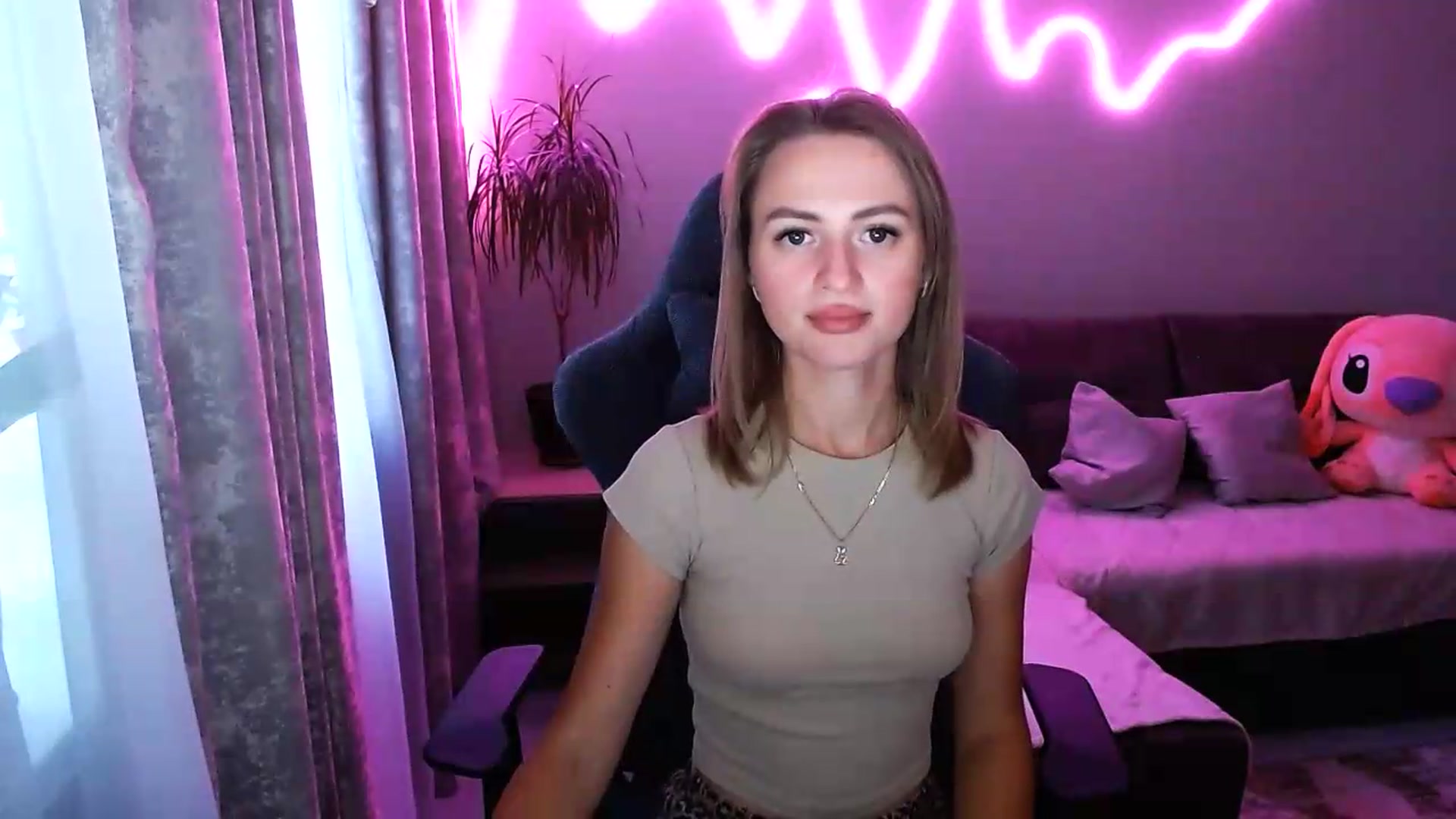 Gallery image thumbnail from BlackLovee's myfreecams stream on, 07/22/2026, 16:22 image 2 of 20