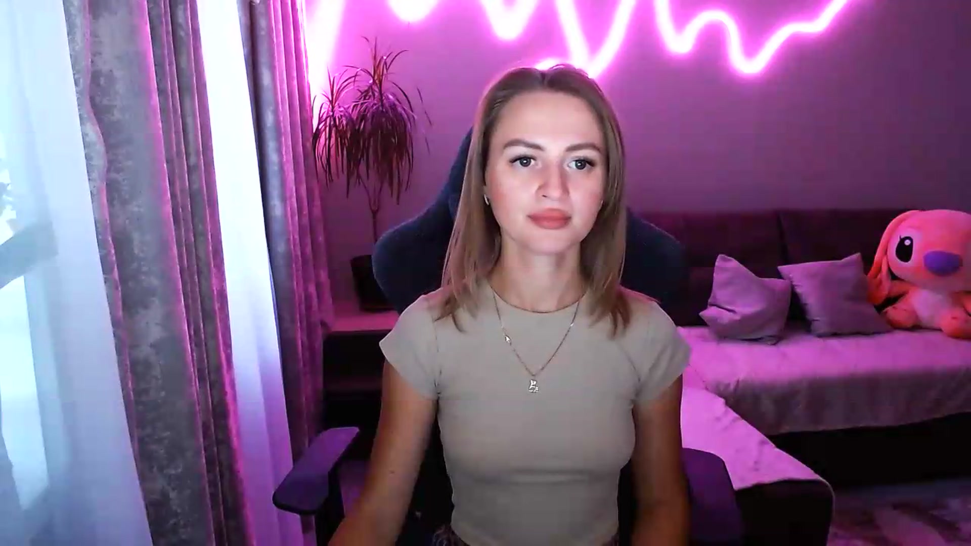 Gallery image thumbnail from BlackLovee's myfreecams stream on, 07/22/2026, 16:22 image 11 of 20