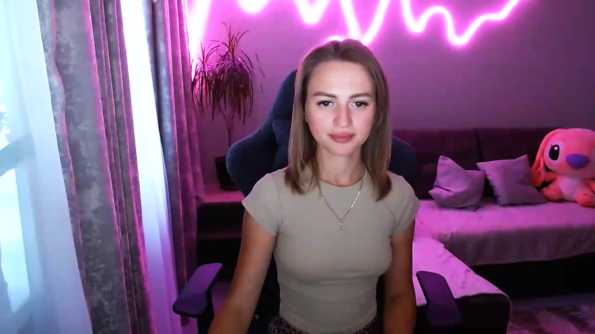 Gallery image thumbnail from BlackLovee's myfreecams stream on, 07/22/2026, 16:22 image 4 of 20