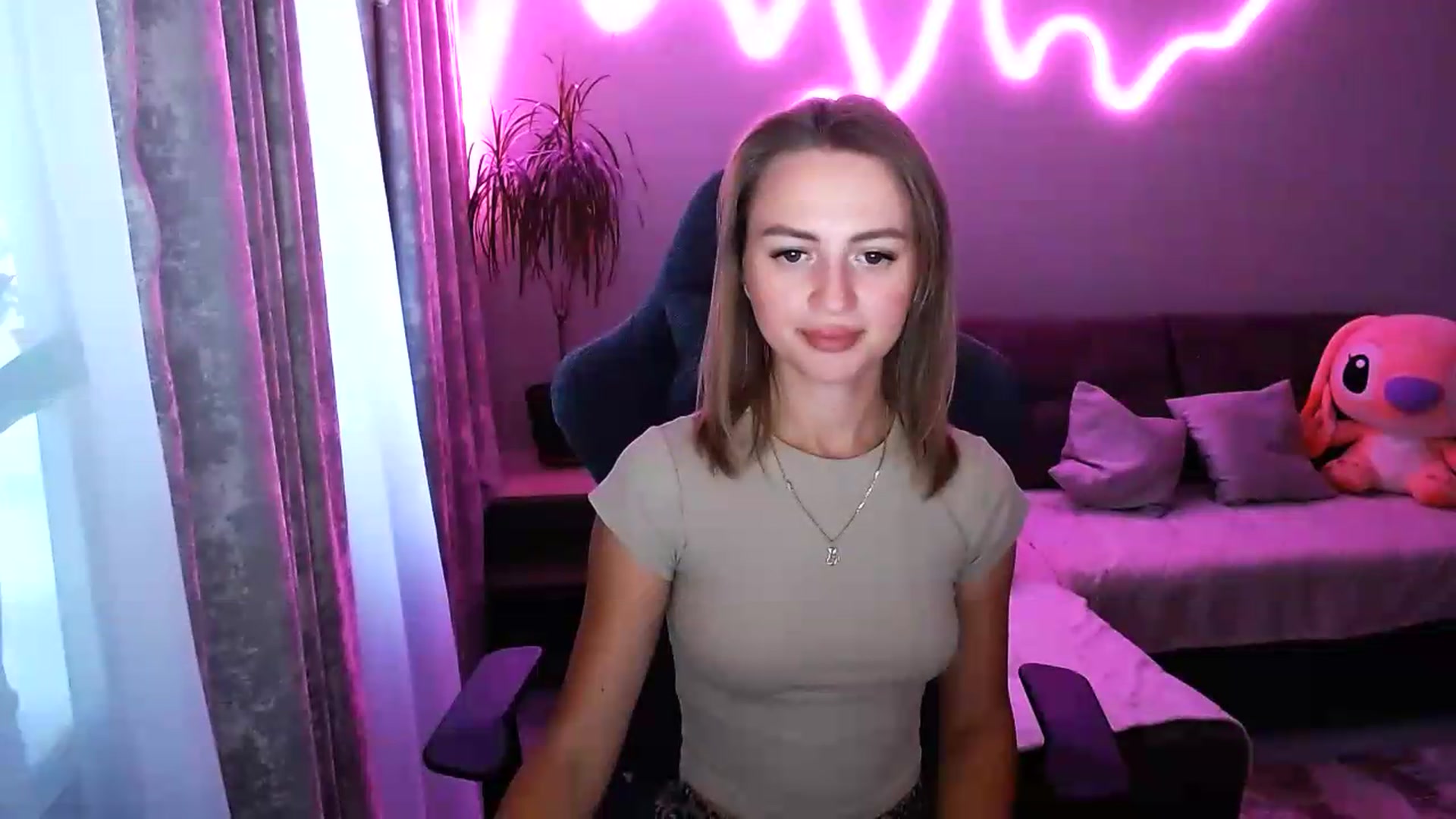 Gallery image thumbnail from BlackLovee's myfreecams stream on, 07/22/2026, 16:22 image 6 of 20