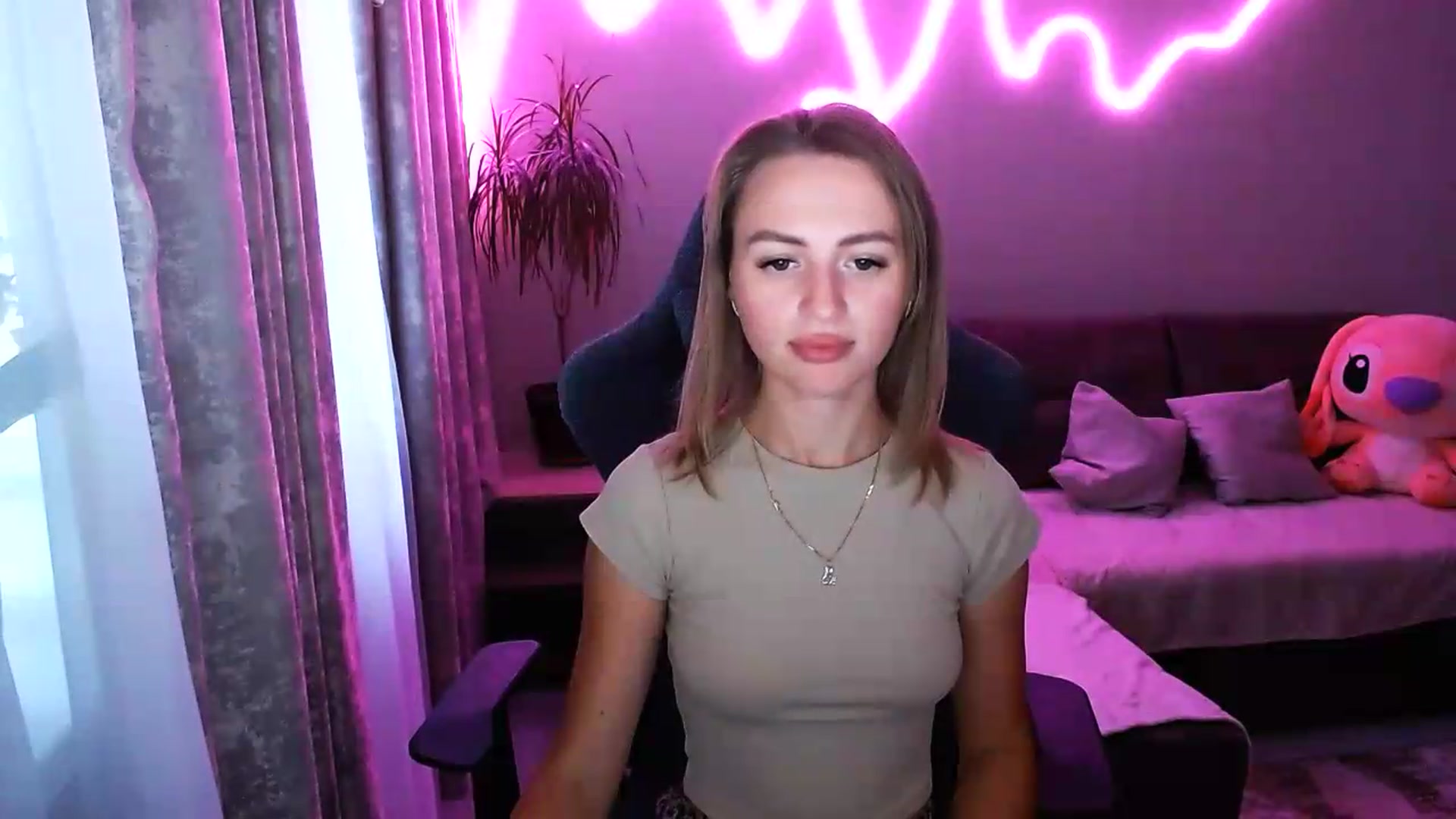 Gallery image thumbnail from BlackLovee's myfreecams stream on, 07/22/2026, 16:22 image 14 of 20