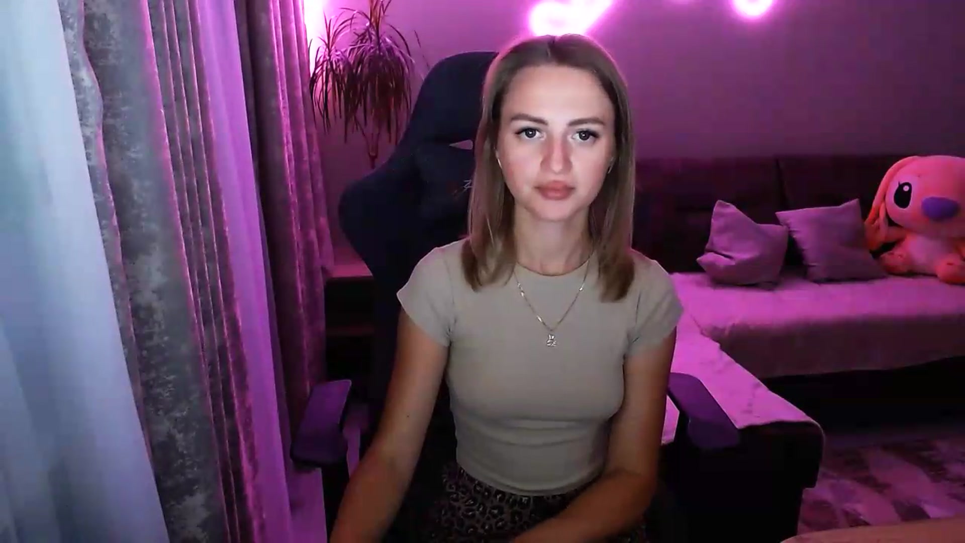 Gallery image thumbnail from BlackLovee's myfreecams stream on, 07/22/2026, 17:26 image 17 of 20