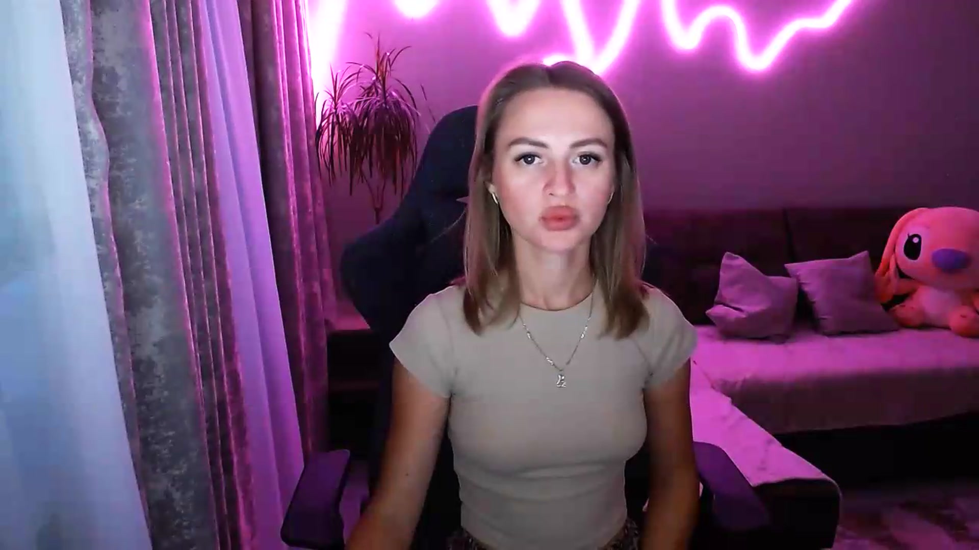 Gallery image thumbnail from BlackLovee's myfreecams stream on, 07/22/2026, 17:26 image 5 of 20