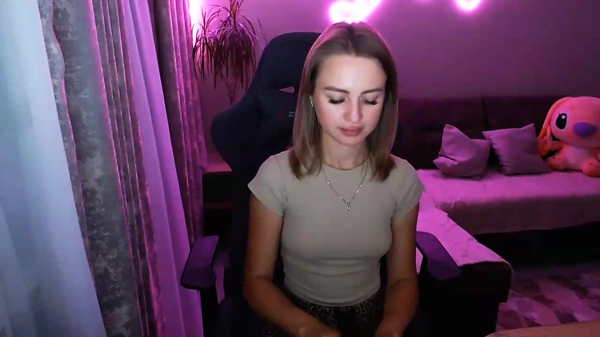 Gallery image thumbnail from BlackLovee's myfreecams stream on, 07/22/2026, 17:26 image 19 of 20