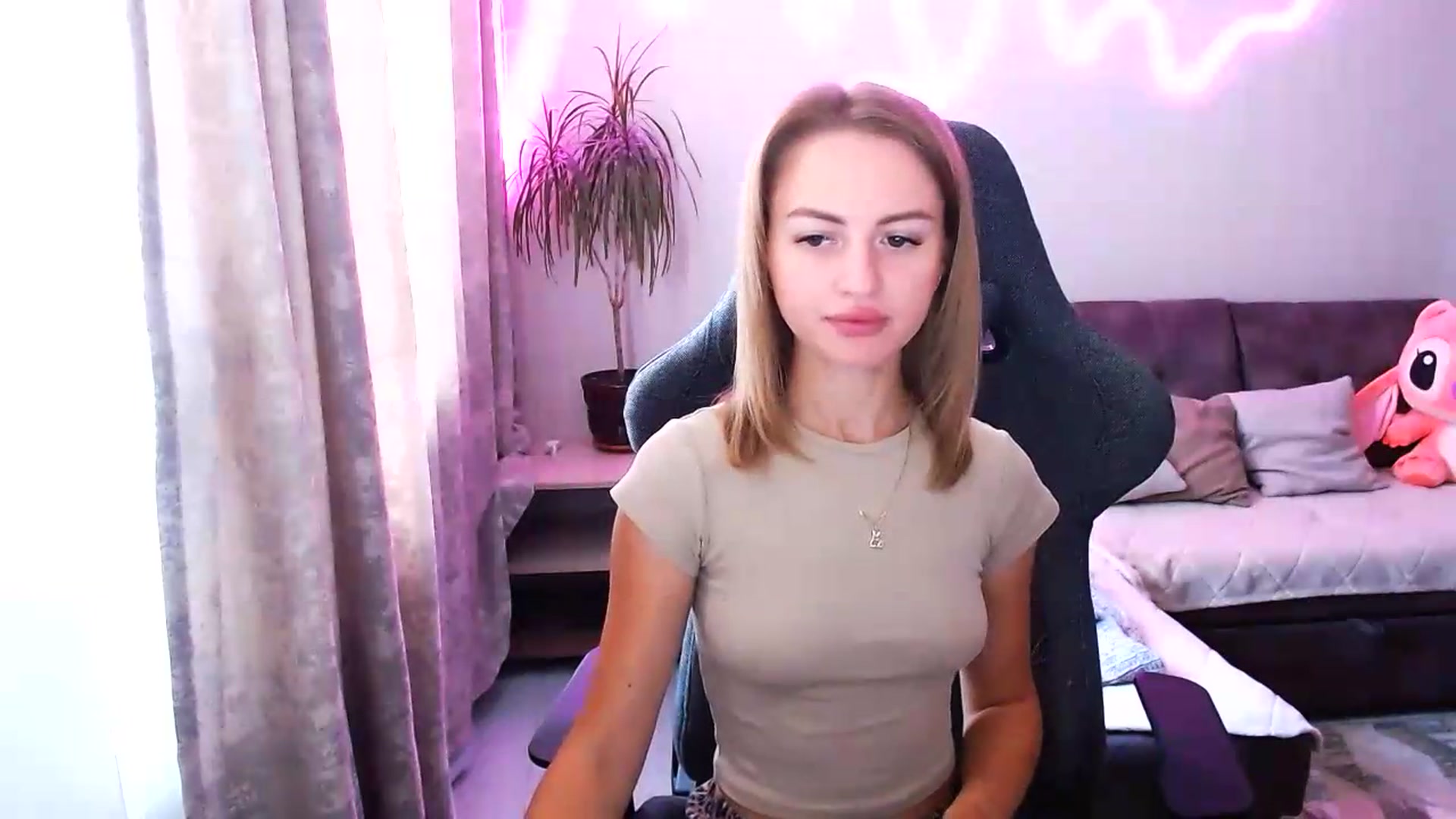 Gallery image thumbnail from BlackLovee's myfreecams stream on, 07/28/2026, 07:41 image 3 of 20