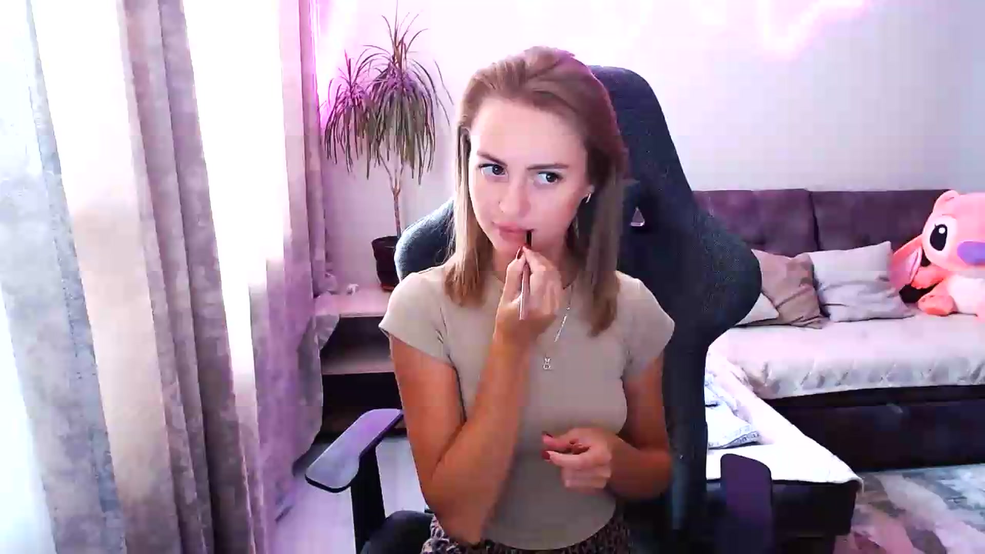 Gallery image thumbnail from BlackLovee's myfreecams stream on, 07/28/2026, 09:49 image 1 of 20