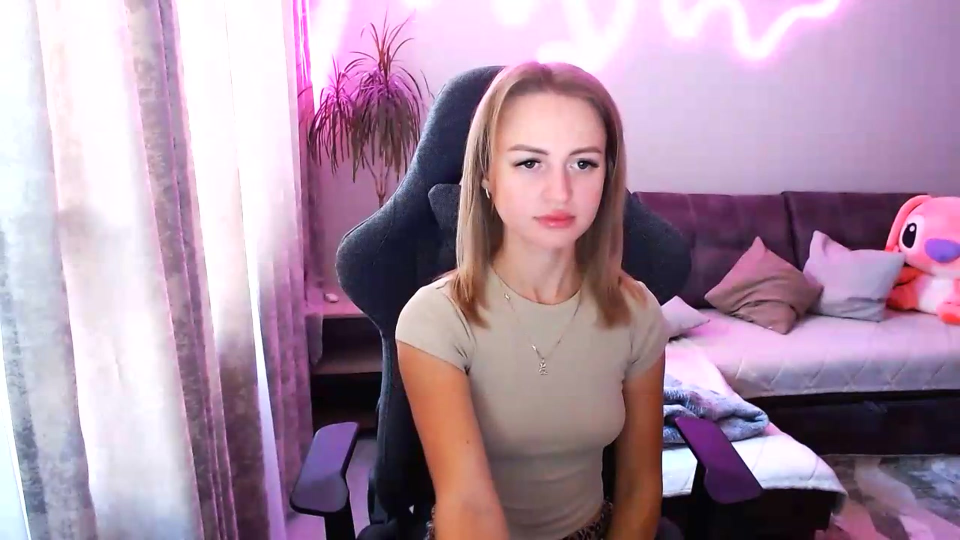 Gallery image thumbnail from BlackLovee's myfreecams stream on, 08/07/2026, 07:19 image 7 of 20