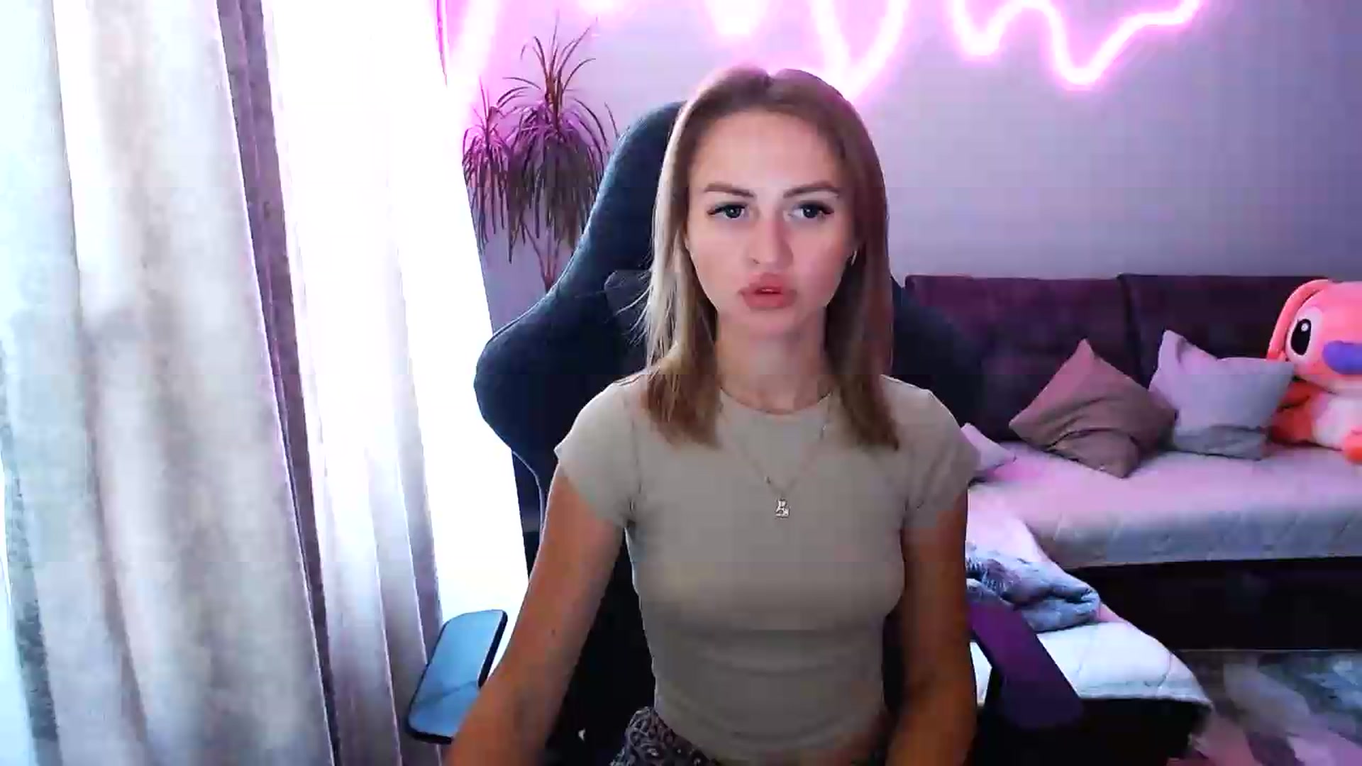 Gallery image thumbnail from BlackLovee's myfreecams stream on, 08/07/2026, 08:22 image 1 of 20
