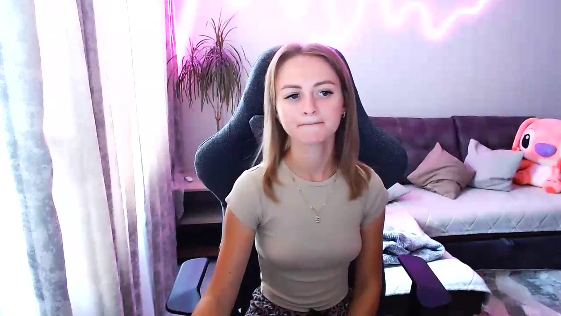 Gallery image thumbnail from BlackLovee's myfreecams stream on, 08/07/2026, 08:49 image 6 of 20