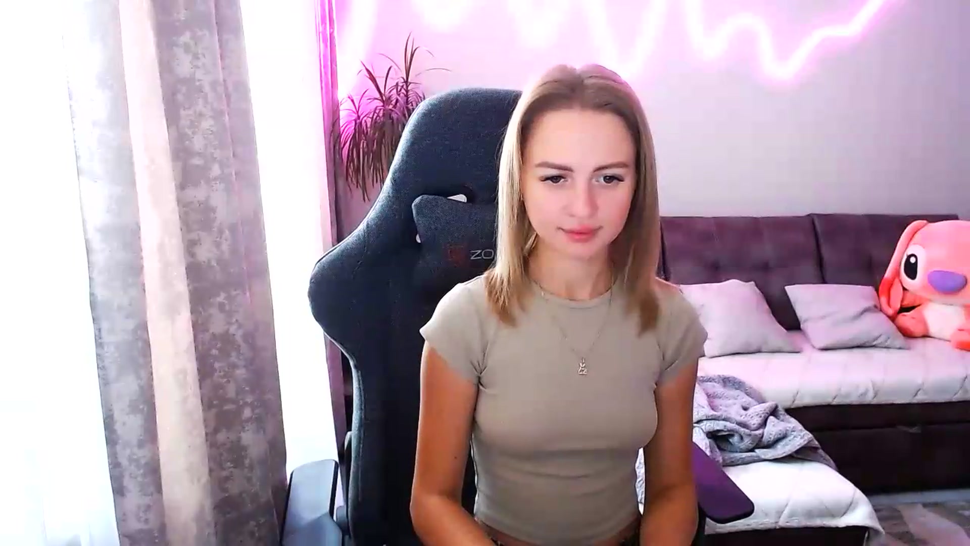 Gallery image thumbnail from BlackLovee's myfreecams stream on, 08/16/2026, 07:41 image 9 of 20