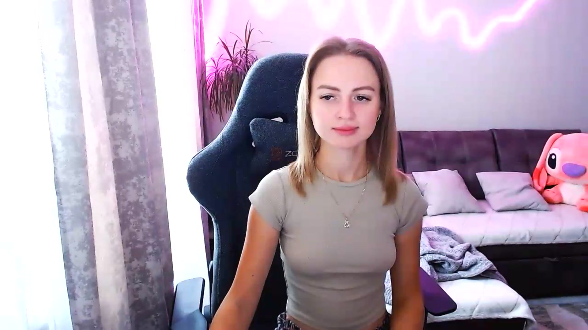 Gallery image thumbnail from BlackLovee's myfreecams stream on, 08/16/2026, 07:41 image 6 of 20
