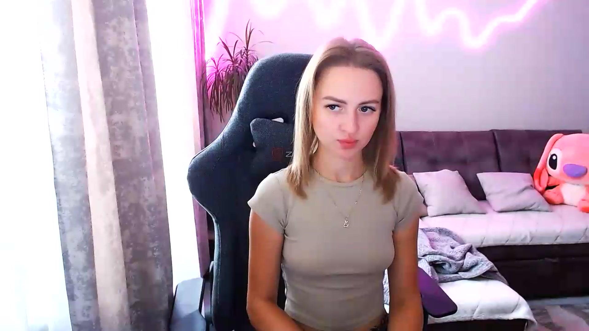 Gallery image thumbnail from BlackLovee's myfreecams stream on, 08/16/2026, 07:41 image 3 of 20