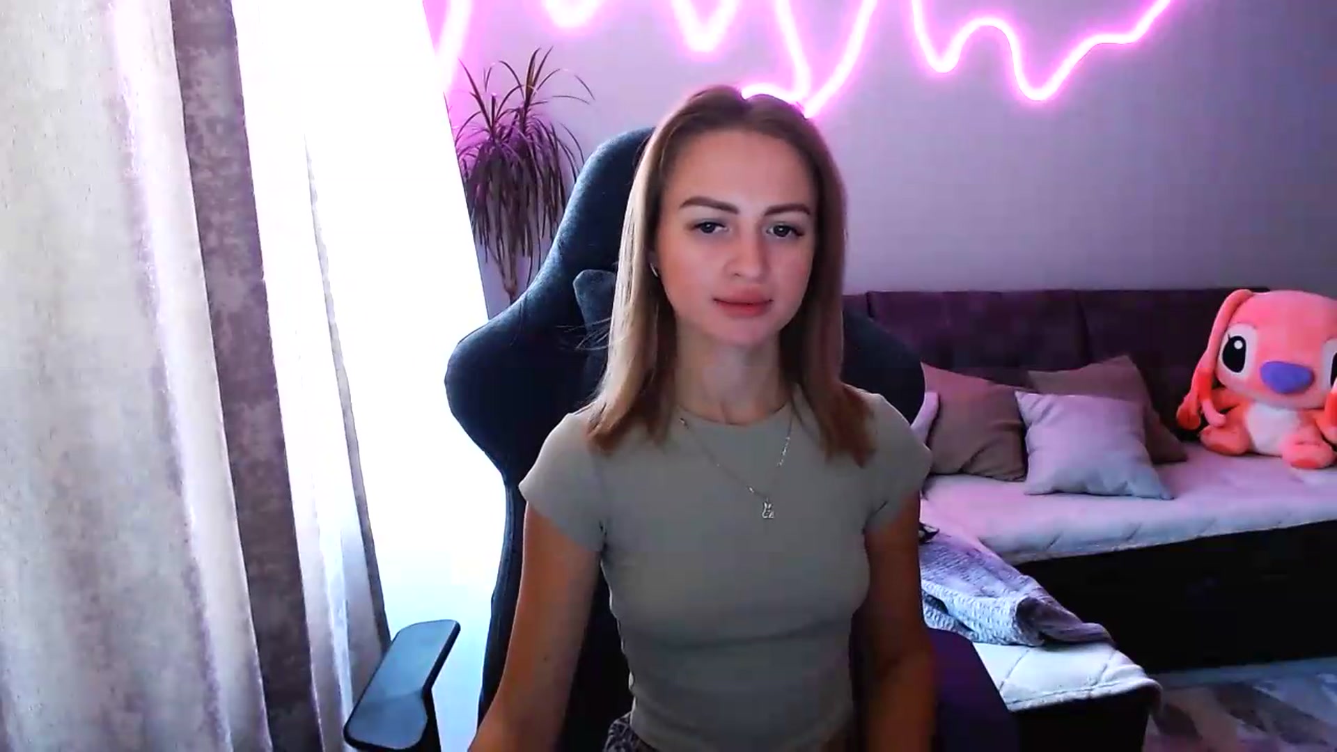 Gallery image thumbnail from BlackLovee's myfreecams stream on, 08/25/2026, 07:12 image 13 of 20