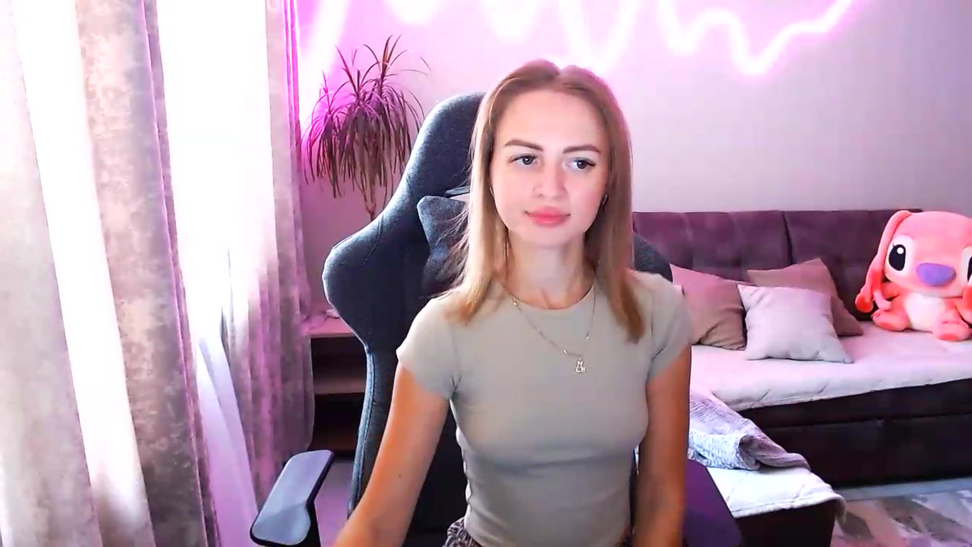 Gallery image thumbnail from BlackLovee's myfreecams stream on, 08/25/2026, 07:12 image 11 of 20