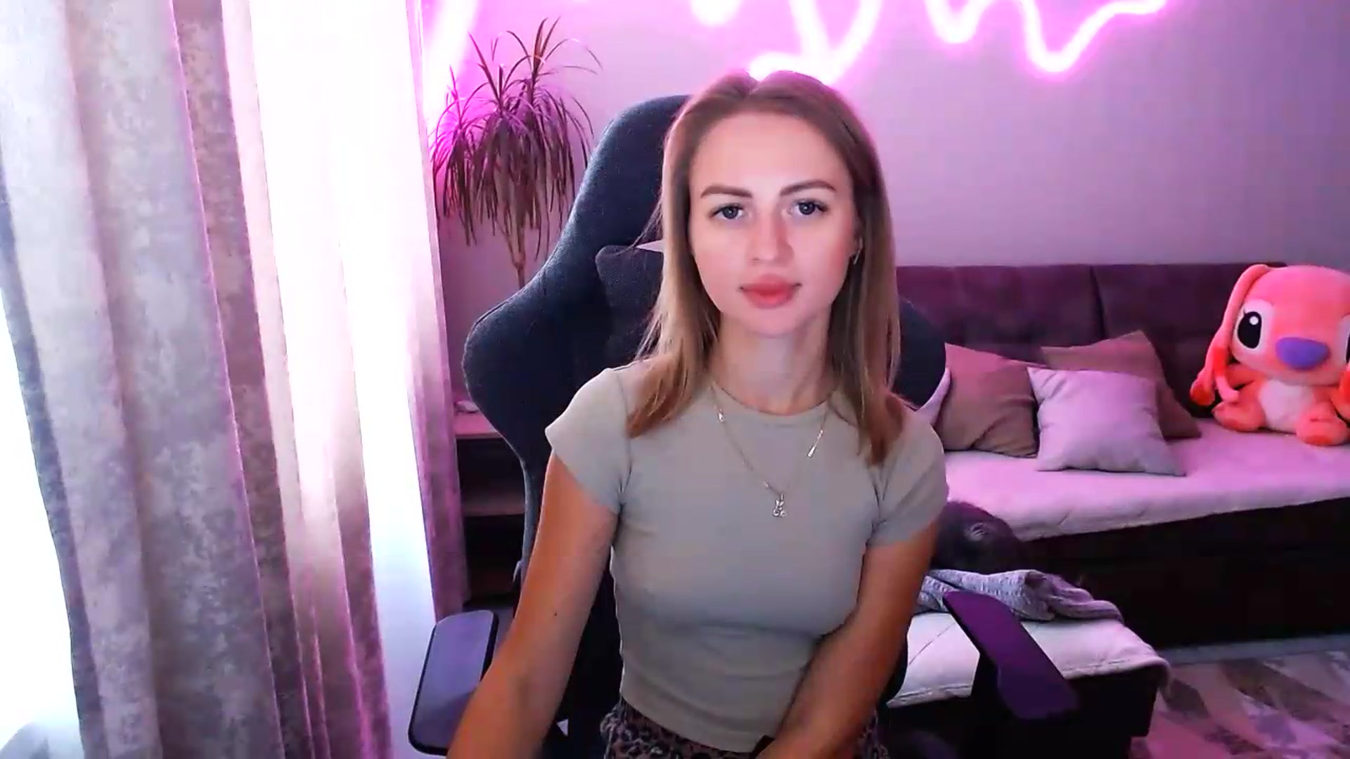 Gallery image thumbnail from BlackLovee's myfreecams stream on, 08/25/2026, 09:46 image 10 of 20