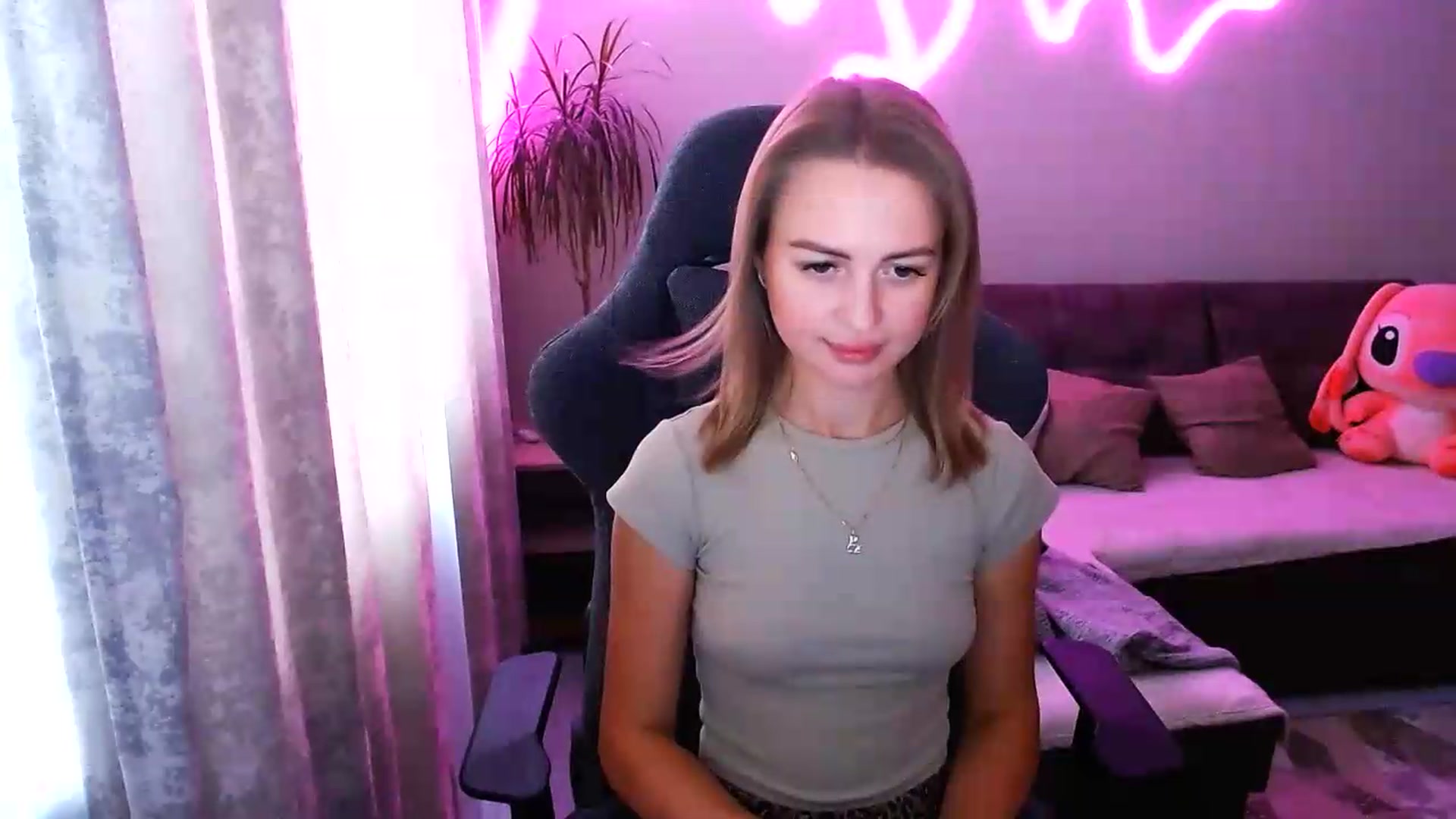 Gallery image thumbnail from BlackLovee's myfreecams stream on, 08/25/2026, 12:56 image 8 of 20
