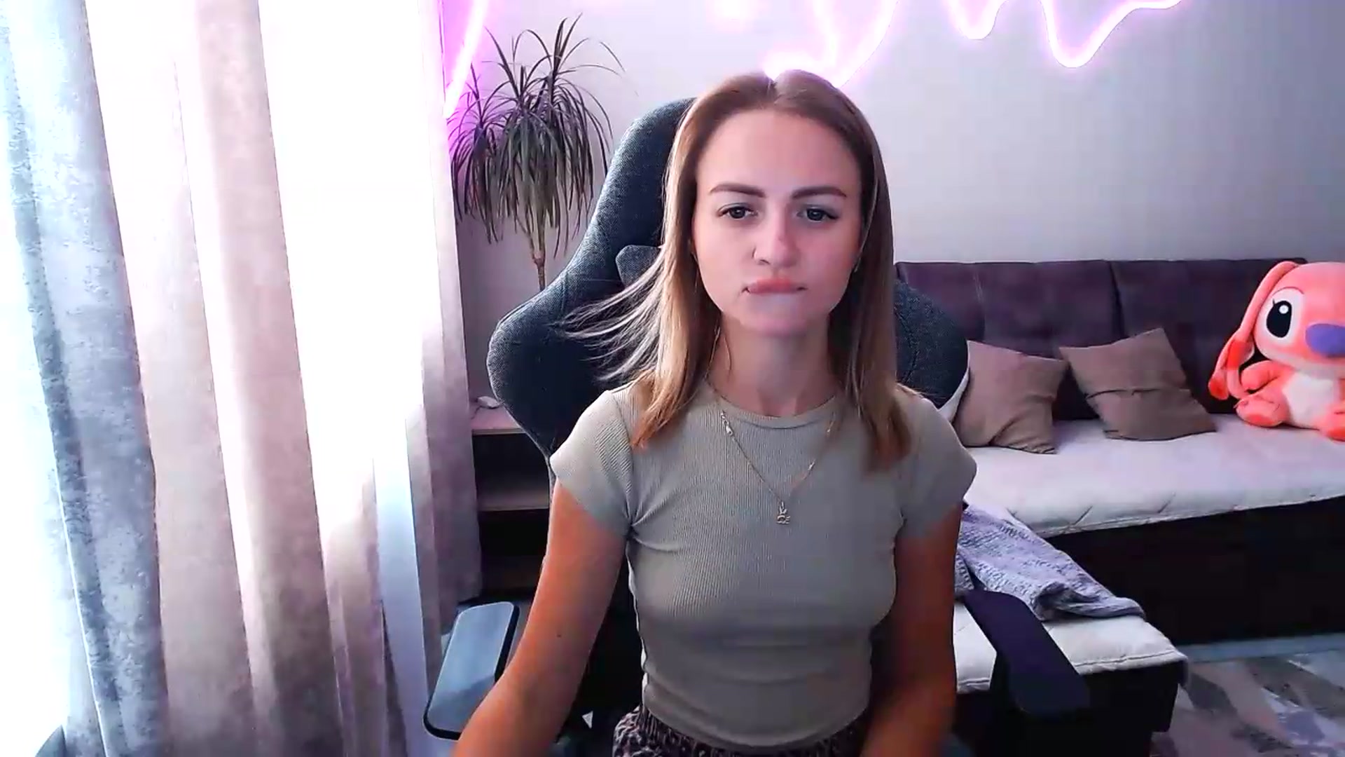 Gallery image thumbnail from BlackLovee's myfreecams stream on, 08/25/2026, 12:56 image 12 of 20