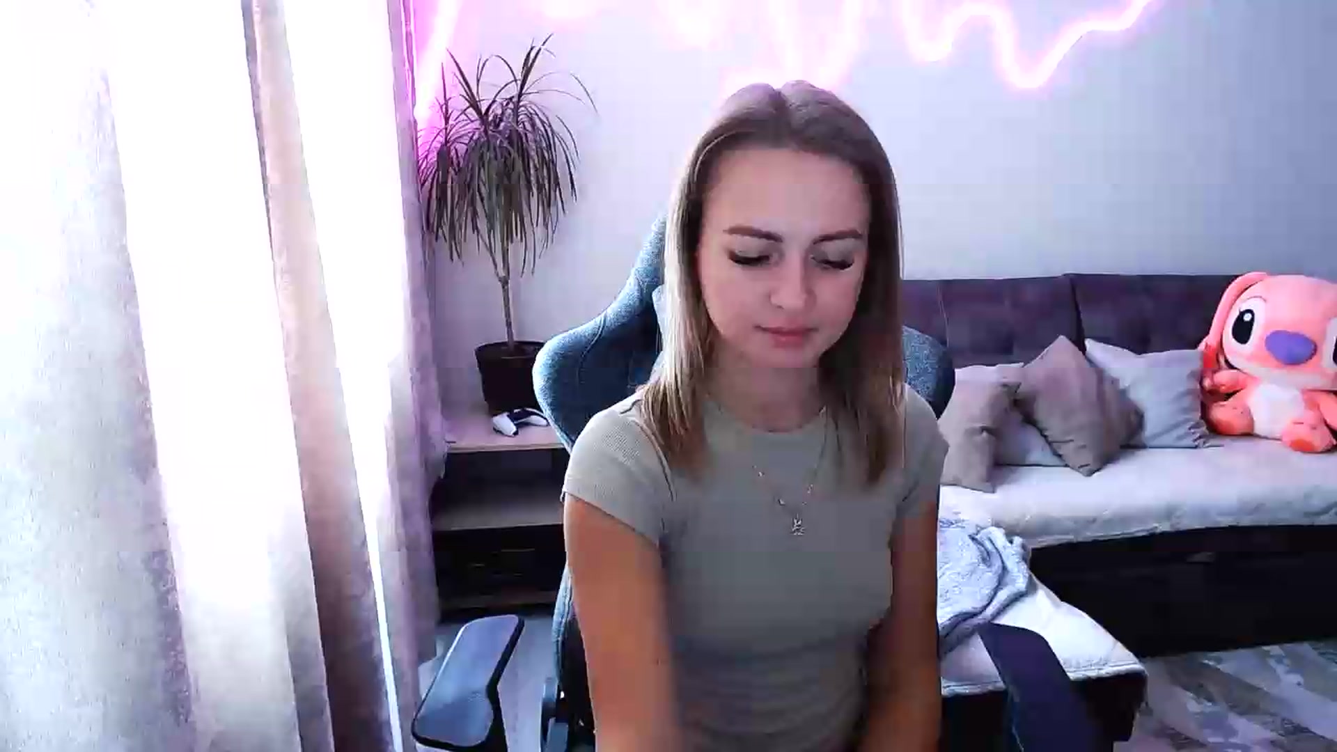 Gallery image thumbnail from BlackLovee's myfreecams stream on, 09/08/2026, 11:08 image 1 of 20